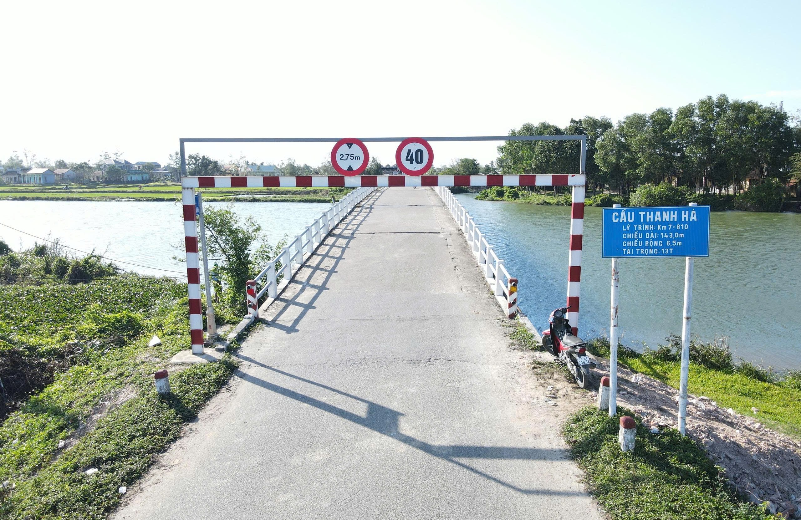 Cận cảnh cầu Thanh Hà xuống cấp, sắp được xây mới ở Huế- Ảnh 2. Cận cảnh cầu Thanh Hà xuống cấp, sắp được xây mới ở Huế- Ảnh 2.