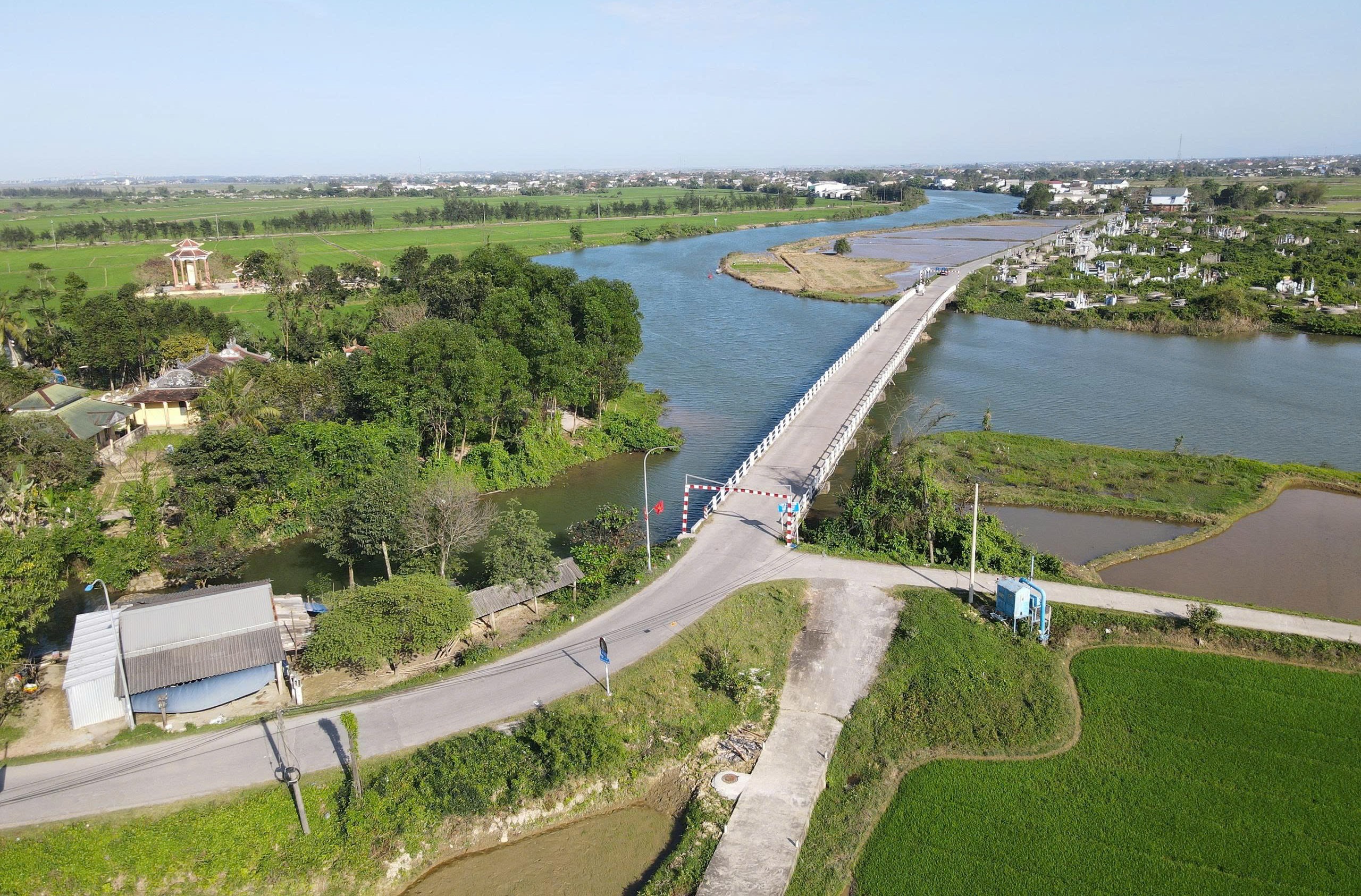 Cận cảnh cầu Thanh Hà xuống cấp, sắp được xây mới ở Huế- Ảnh 1. Cận cảnh cầu Thanh Hà xuống cấp, sắp được xây mới ở Huế- Ảnh 1.