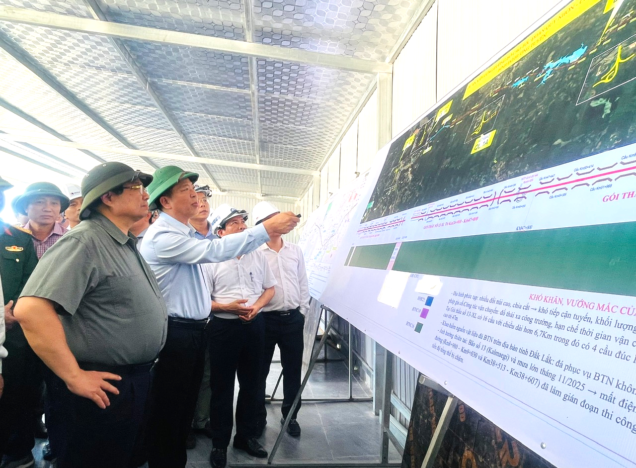 Thủ tướng: Sớm ho&agrave;n th&agrave;nh cao tốc nối Gia Lai - Đắk Lắk, ph&aacute;t huy nguồn lực đầu tư- Ảnh 4.