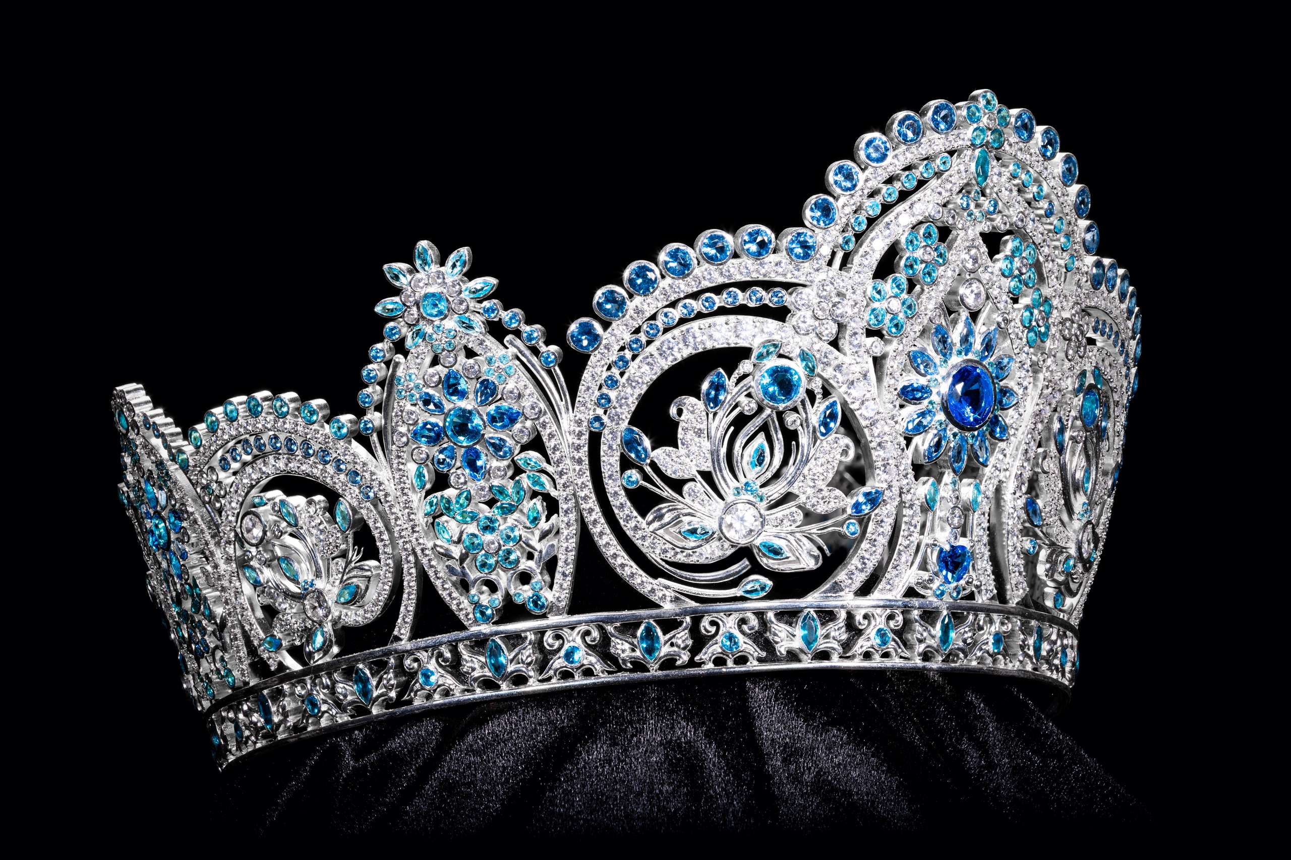 Vương miện &ldquo;Tr&acirc;n hoa tứ qu&yacute;" Miss World Vietnam 2025 đ&iacute;nh kết 3.368 vi&ecirc;n đ&aacute; qu&yacute;- Ảnh 3.