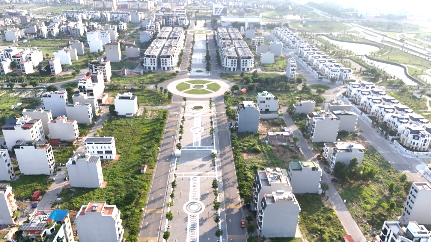 C:\Users\ASUS\Downloads\DJI_20250512170323_0126_D (1).jpg