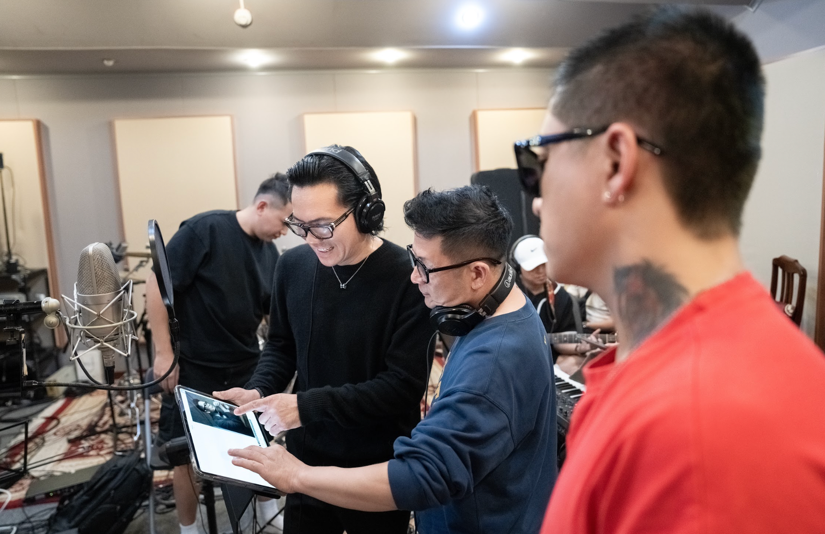 Ban nhạc Quả Dưa Hấu dốc sức cho concert ''Bản ghi nhớ''- Ảnh 2.