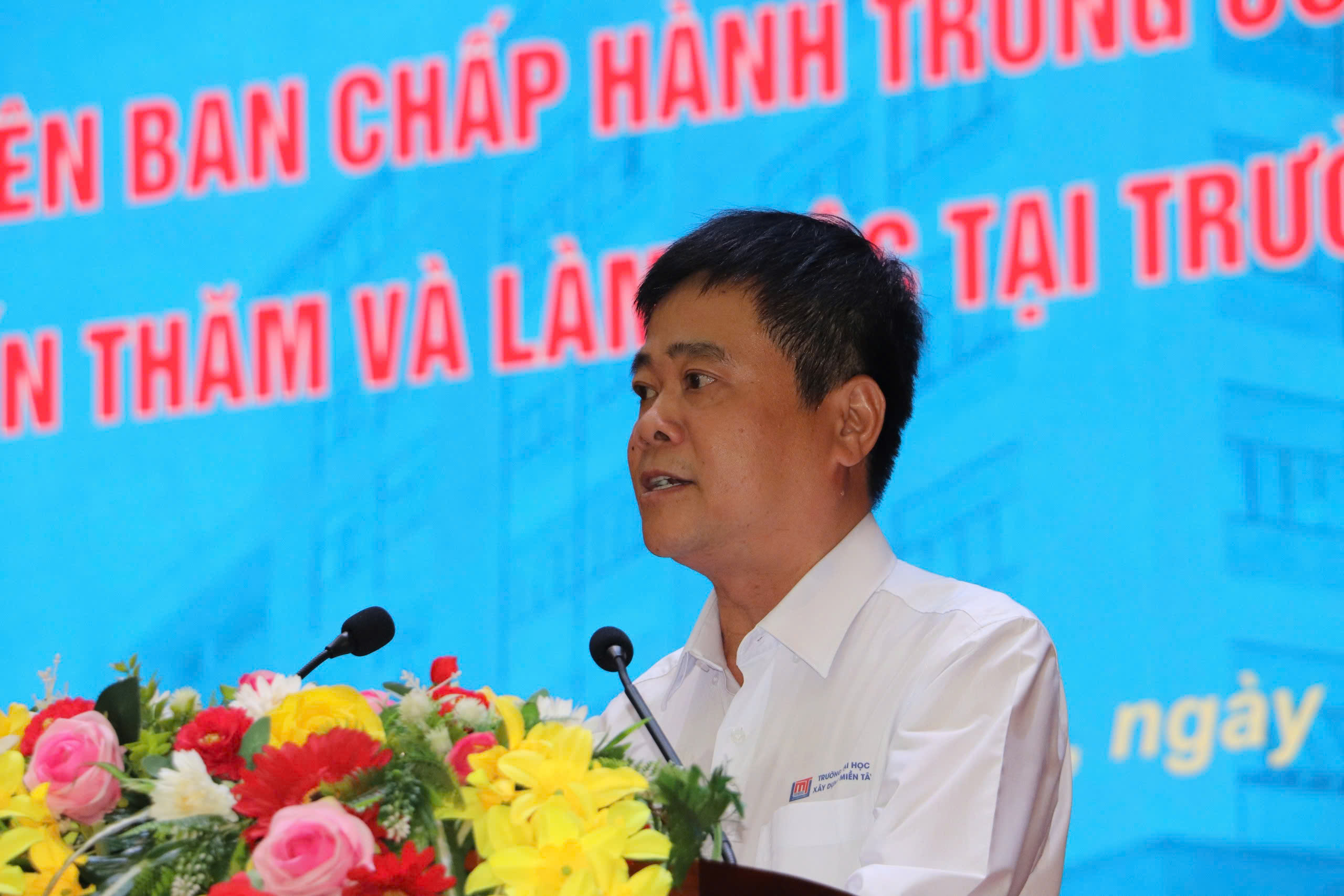 Bộ trưởng Trần Hồng Minh: Đ&agrave;o tạo nh&acirc;n lực x&acirc;y dựng gắn với nhu cầu ph&aacute;t triển v&ugrave;ng ĐBSCL- Ảnh 4.