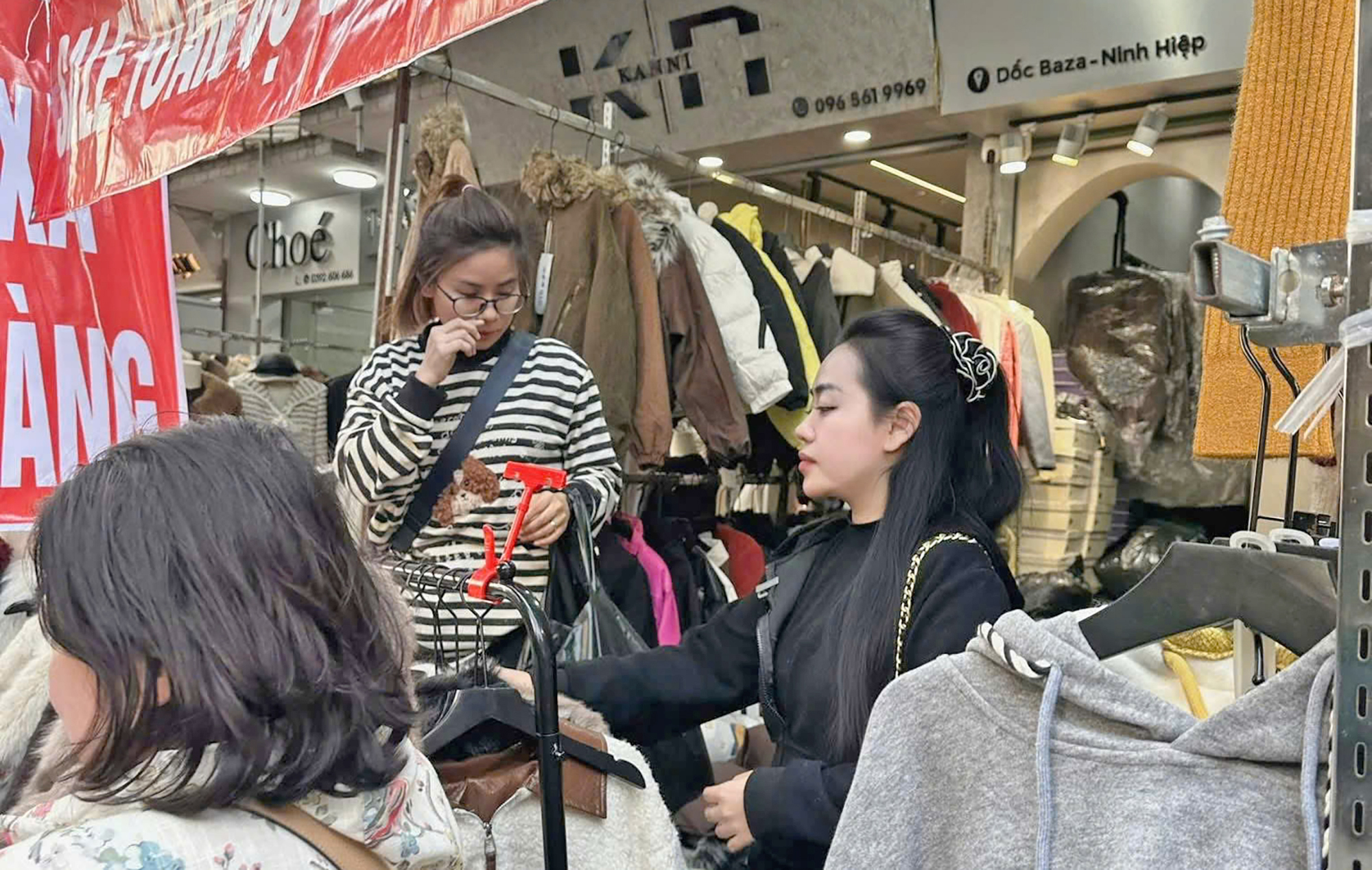 Mặt bằng đắt đỏ, hộ kinh doanh đuối sức- Ảnh 1.