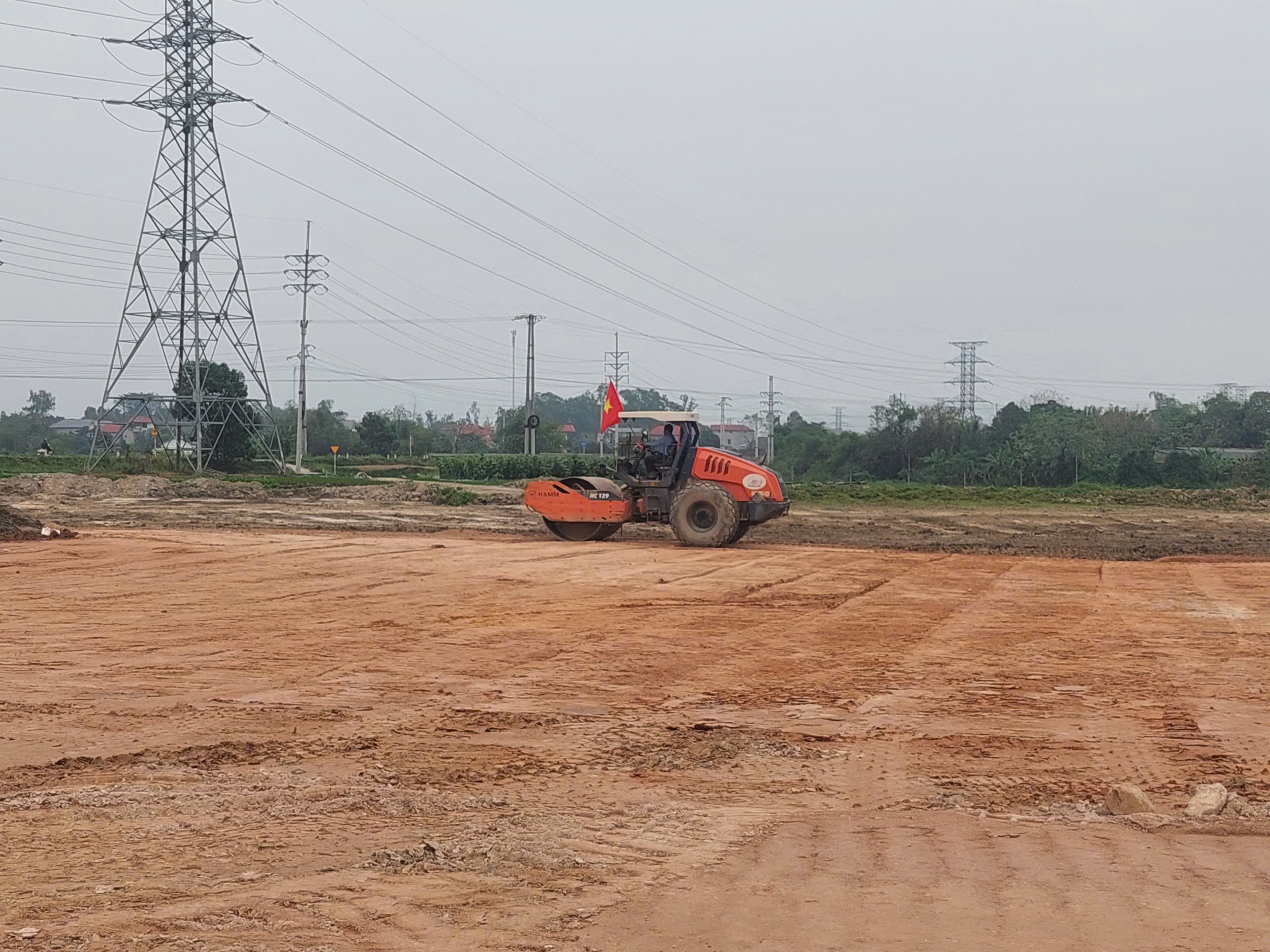 Ph&uacute; Thọ ch&uacute; trọng đầu tư giao th&ocirc;ng li&ecirc;n kết v&ugrave;ng tạo động lực ph&aacute;t triển kinh tế - x&atilde; hội- Ảnh 4.