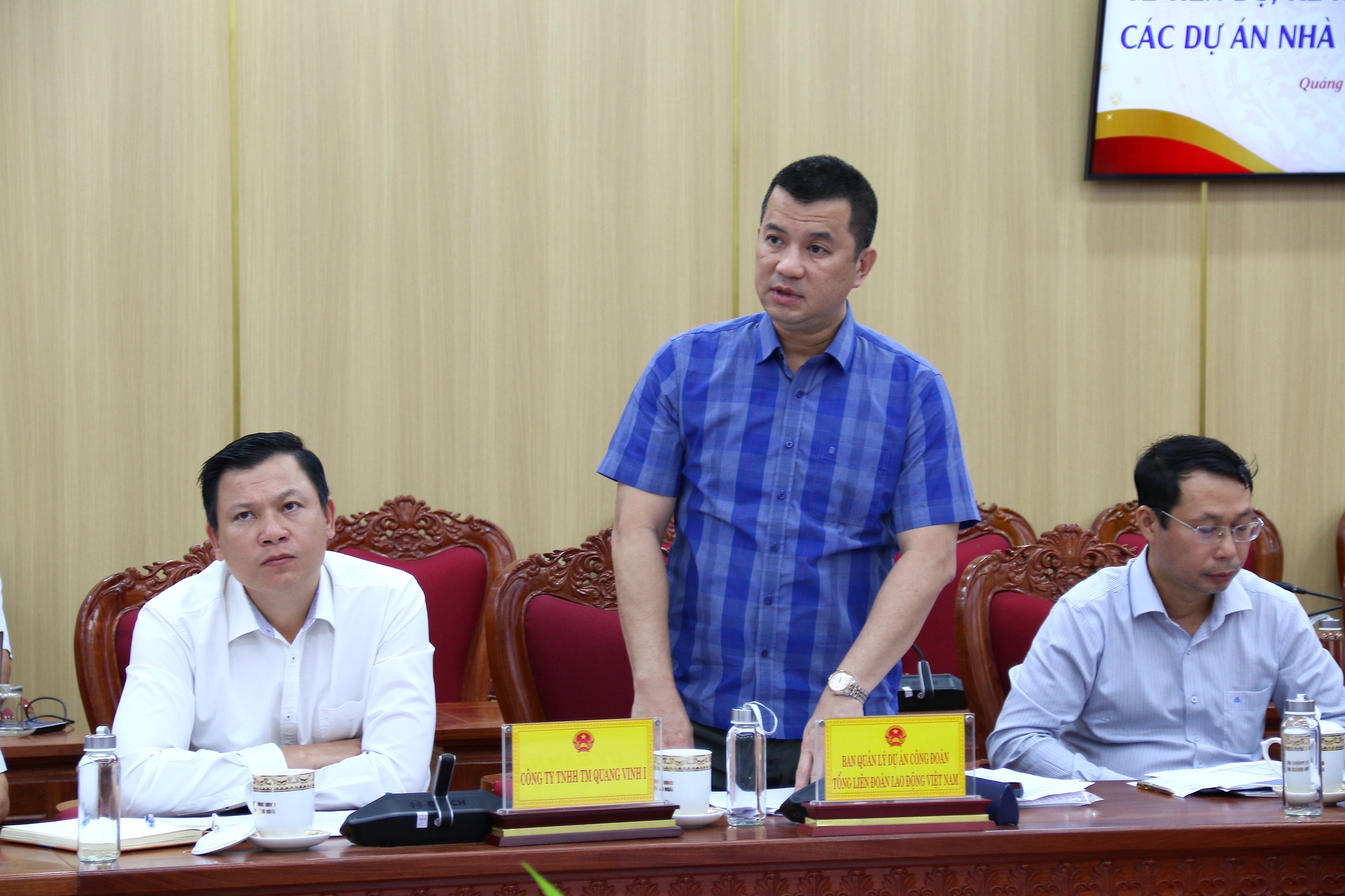 Quảng Ngãi giao ban hàng tháng, hỗ trợ nhà đầu tư phát triển nhà ở xã hội- Ảnh 3.