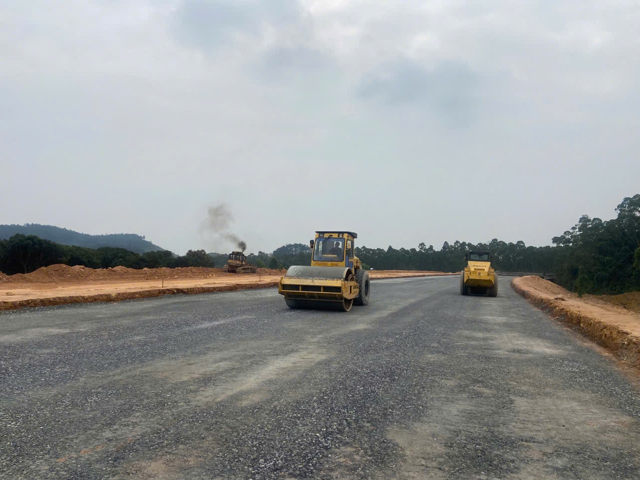 Ph&uacute; Thọ ch&uacute; trọng đầu tư giao th&ocirc;ng li&ecirc;n kết v&ugrave;ng tạo động lực ph&aacute;t triển kinh tế - x&atilde; hội- Ảnh 5.