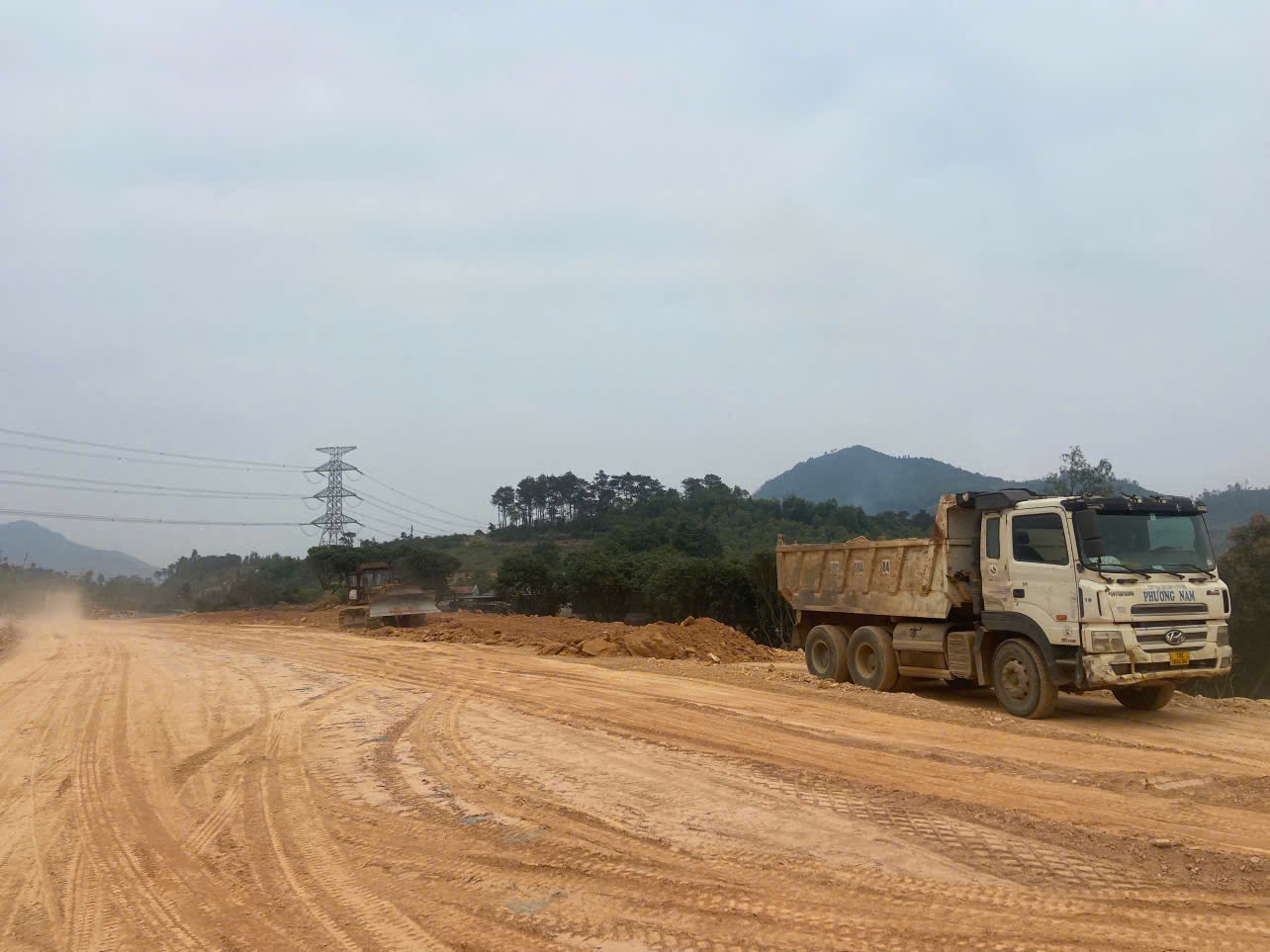 Ph&uacute; Thọ ch&uacute; trọng đầu tư giao th&ocirc;ng li&ecirc;n kết v&ugrave;ng tạo động lực ph&aacute;t triển kinh tế - x&atilde; hội- Ảnh 6.