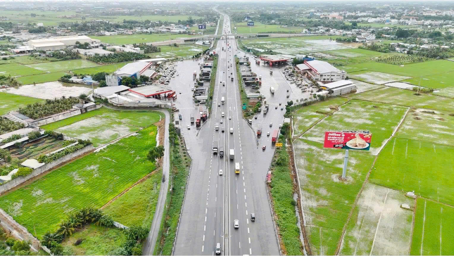 Nhà đầu tư săn tìm cơ hội tại đô thị trung tâm hành chính mới ở khu Tây TP.HCM- Ảnh 1.