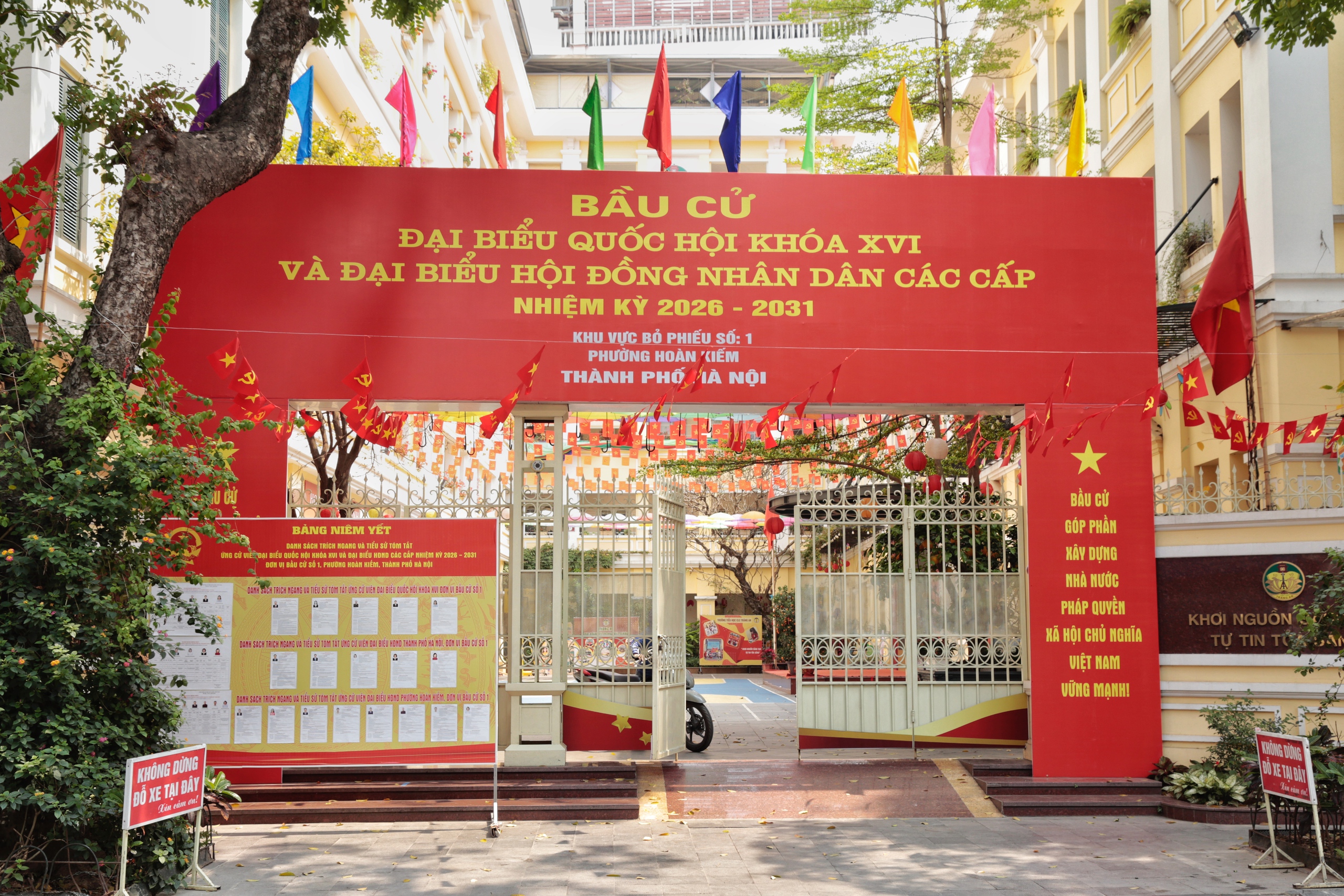 H&agrave; Nội rực rỡ sắc m&agrave;u, sẵn s&agrave;ng cho &ldquo;Ng&agrave;y hội của to&agrave;n d&acirc;n&rdquo;- Ảnh 10.