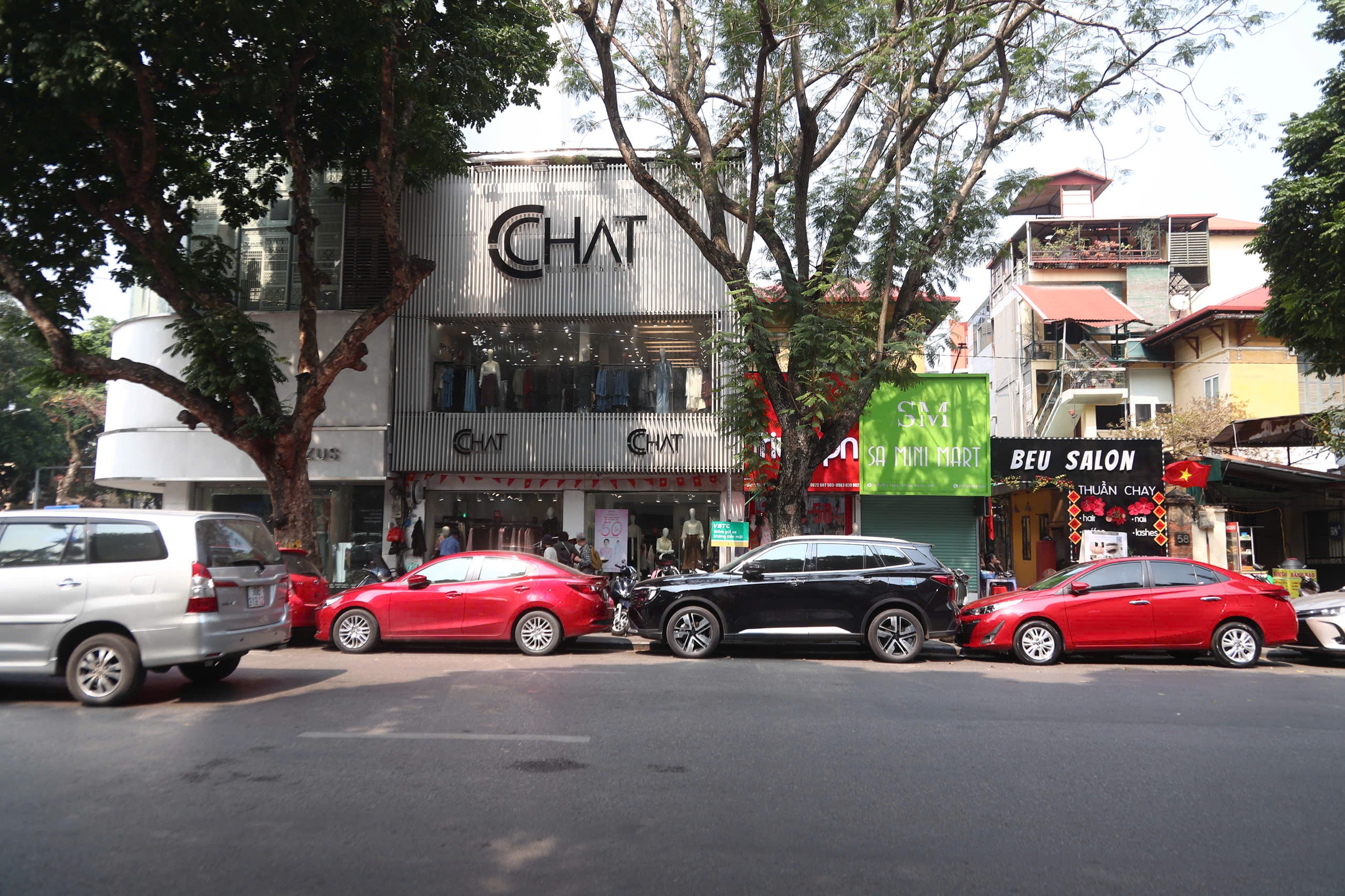 Nhiều điểm tr&ocirc;ng giữ xe ở H&agrave; Nội vạch sơn mờ, thậm ch&iacute; &ldquo;mất dấu&rdquo;- Ảnh 2.