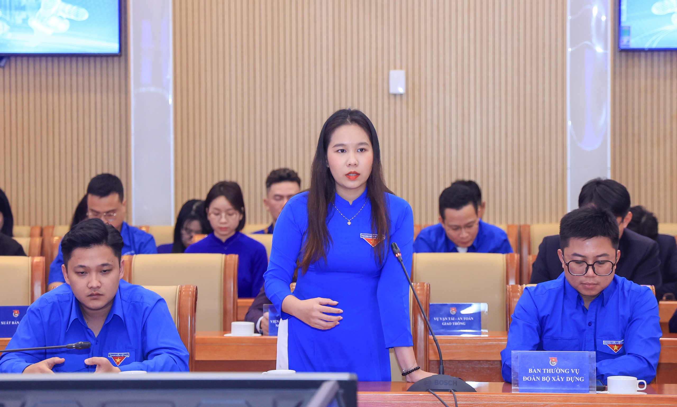 Bộ trưởng Trần Hồng Minh: Tuổi trẻ X&acirc;y dựng giữ vững "t&acirc;m trong, tr&iacute; s&aacute;ng, ho&agrave;i b&atilde;o lớn"- Ảnh 5.