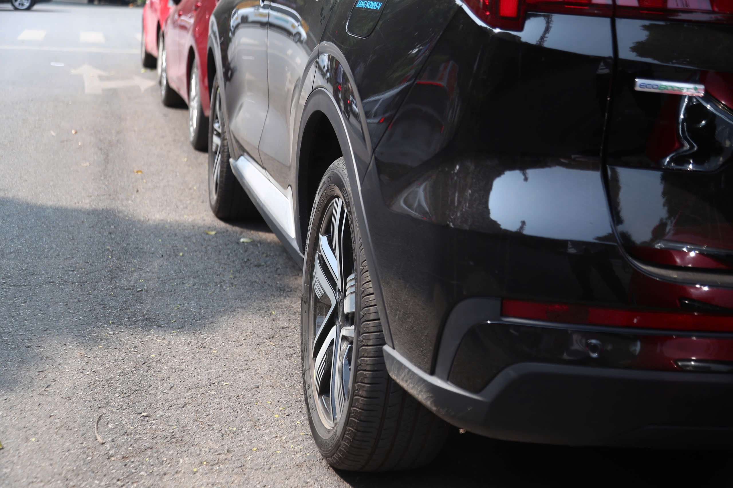 Nhiều điểm tr&ocirc;ng giữ xe ở H&agrave; Nội vạch sơn mờ, thậm ch&iacute; &ldquo;mất dấu&rdquo;- Ảnh 3.