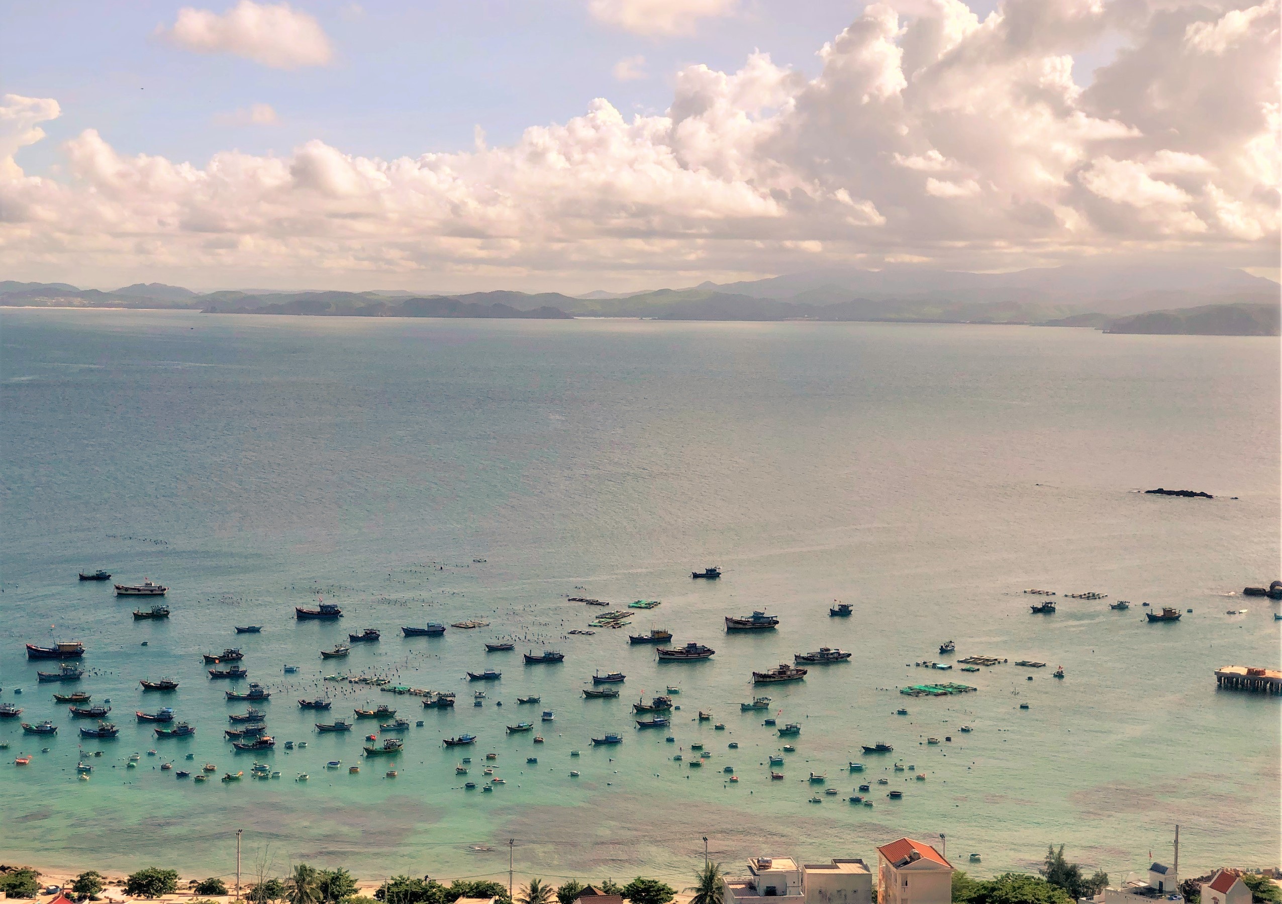 Gia Lai: Rộn r&agrave;ng sắc đỏ cờ hoa, h&aacute;o hức chờ ng&agrave;y bầu cử nơi đảo xa- Ảnh 8.