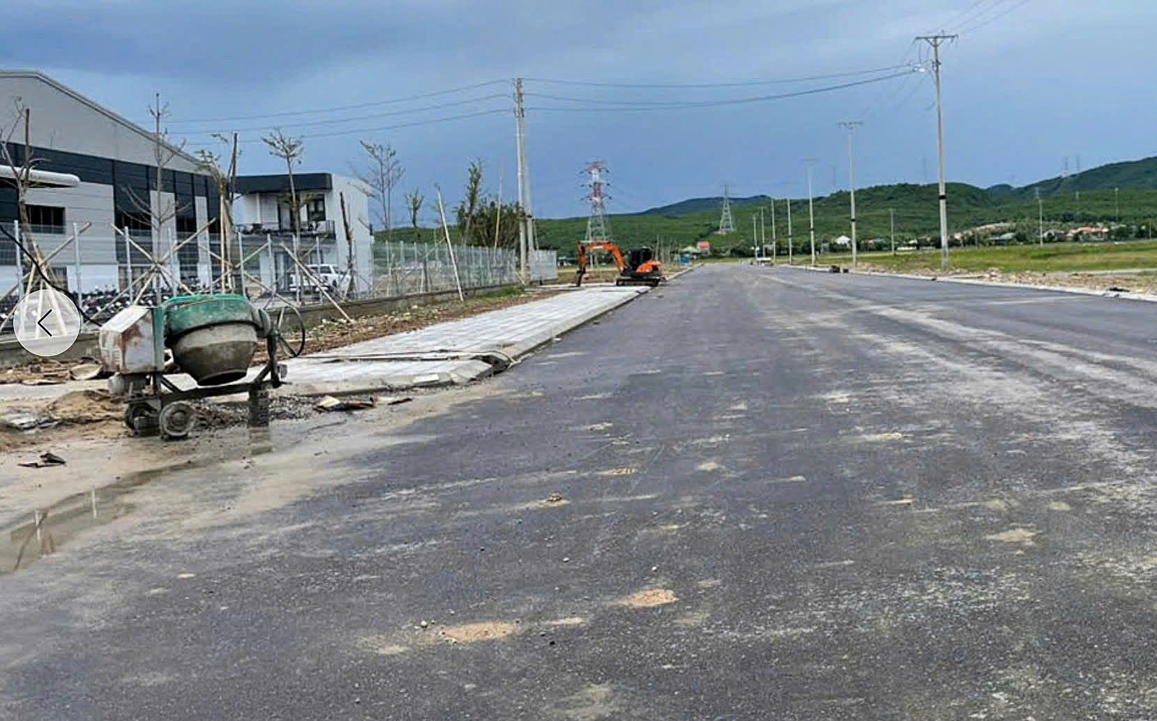 Nghệ An gỡ &ldquo;n&uacute;t thắt&rdquo; để th&uacute;c đẩy ph&aacute;t triển c&aacute;c cụm c&ocirc;ng nghiệp- Ảnh 2.