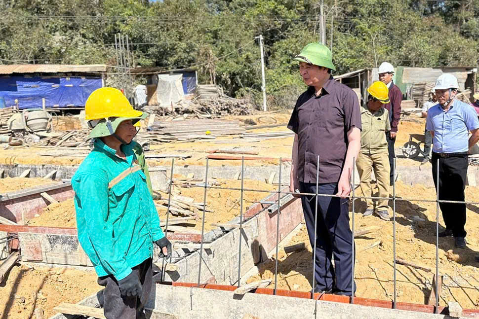 Gia Lai: Y&ecirc;u cầu xử l&yacute; nh&agrave; thầu yếu k&eacute;m ở dự &aacute;n x&acirc;y dựng 7 trường học x&atilde; bi&ecirc;n giới - Ảnh 1.