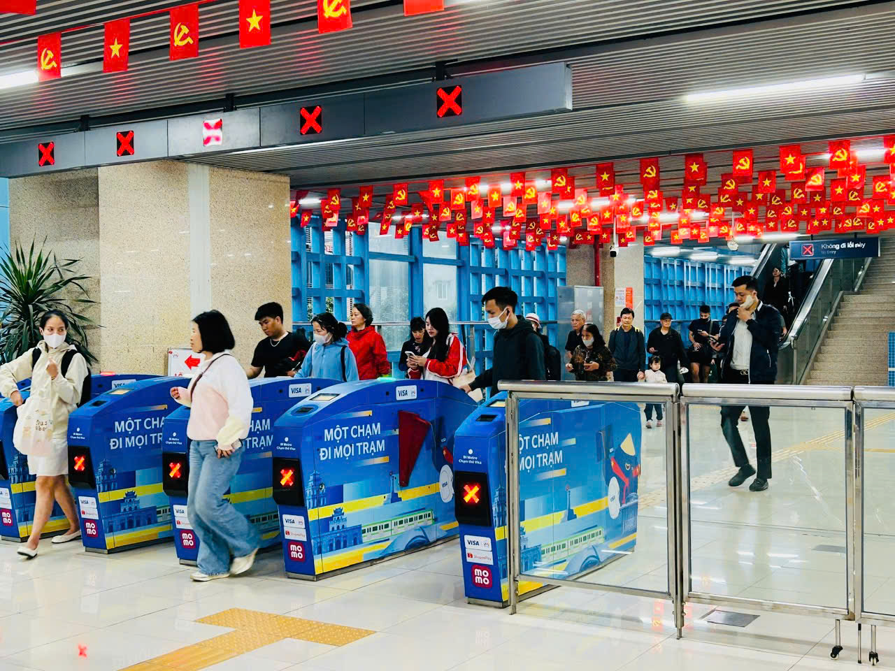 H&agrave; Nội: Nhiều người thay đổi th&oacute;i quen đi lại sau biến động gi&aacute; xăng dầu- Ảnh 4.