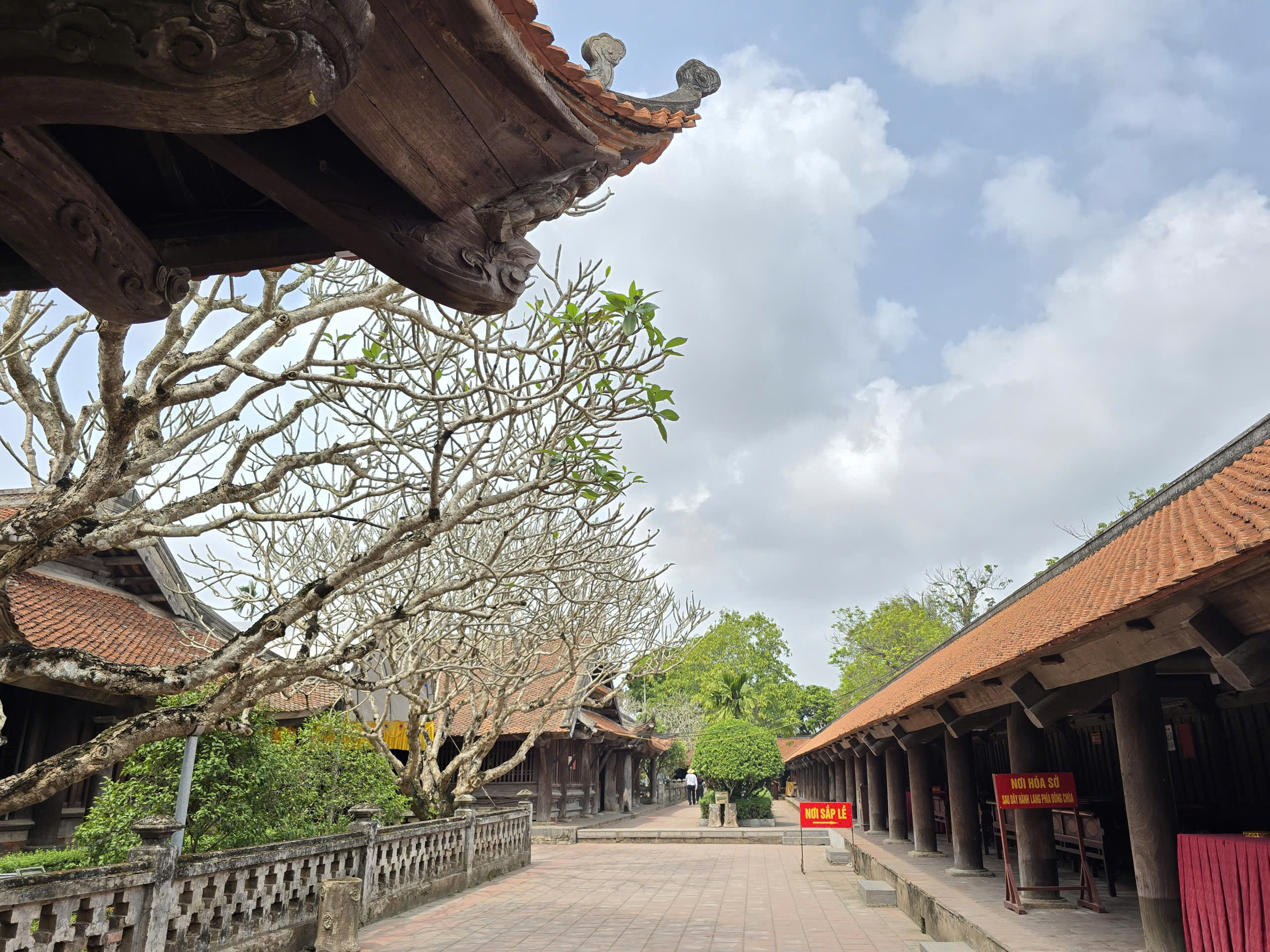 Ch&ugrave;a Keo (Hưng Y&ecirc;n): C&ocirc;ng tr&igrave;nh kiến tr&uacute;c gỗ cổ với kh&ocirc;ng gian &ldquo;ch&ugrave;a - đ&igrave;nh - đền&rdquo; độc đ&aacute;o- Ảnh 4.