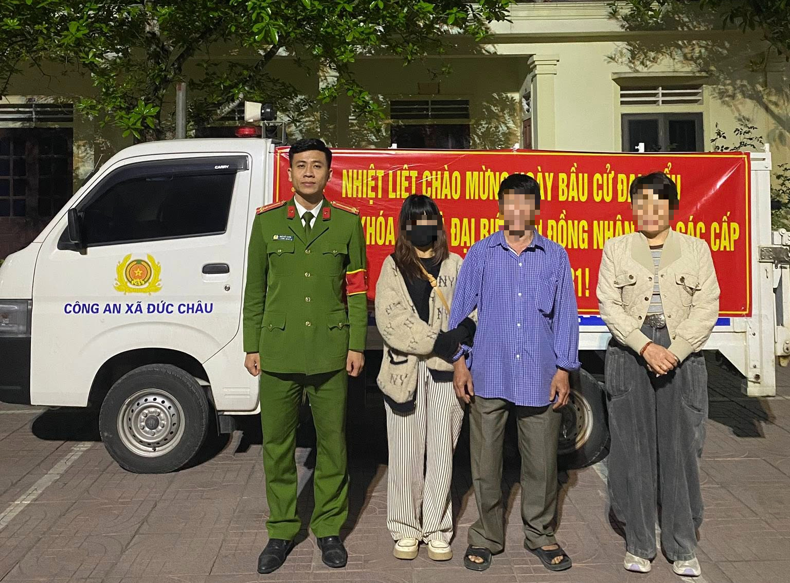 C&ocirc;ng an kịp thời giải cứu c&ocirc; g&aacute;i nghi bị bắt c&oacute;c online- Ảnh 2.