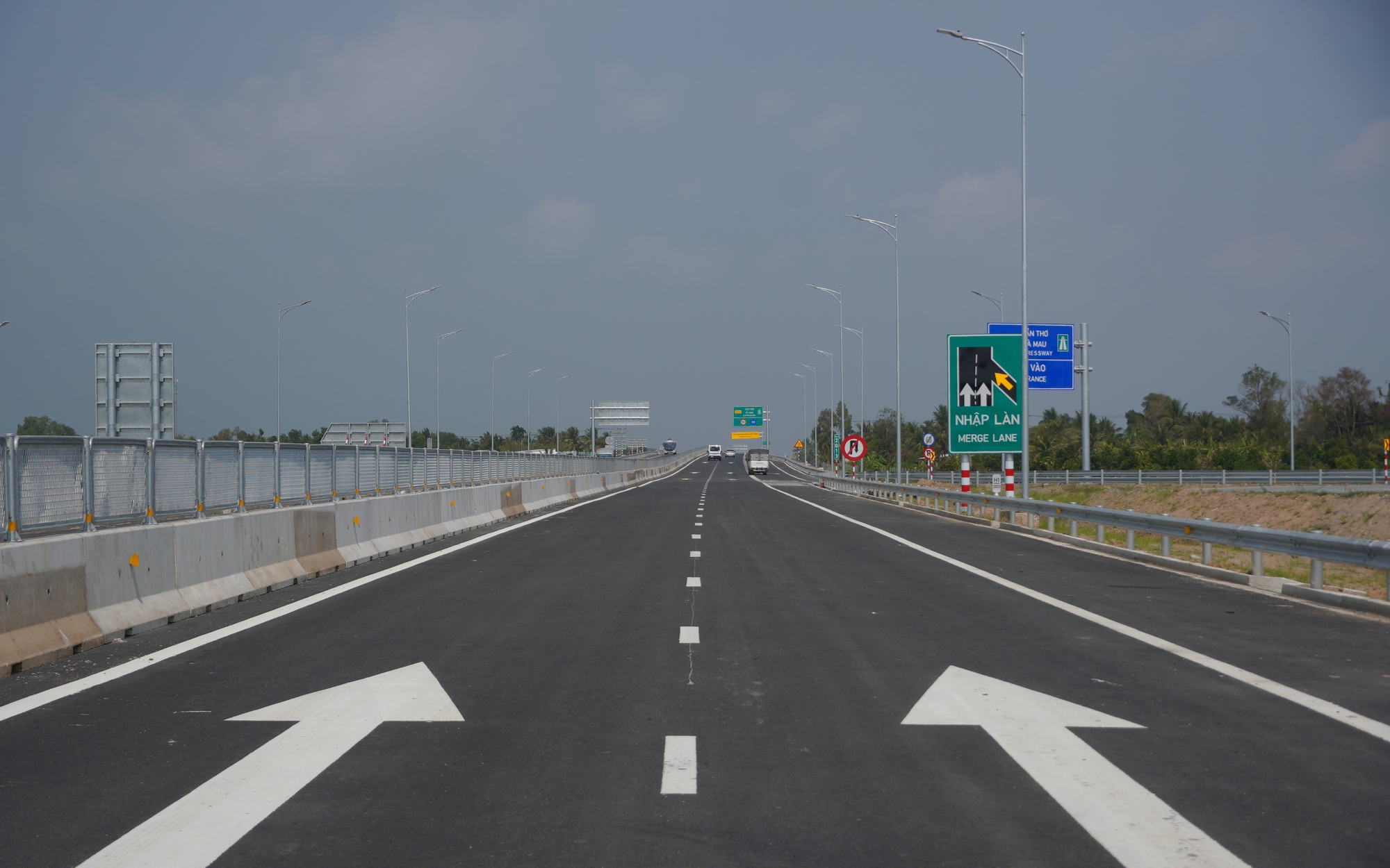 Tạm dừng khai th&aacute;c đoạn cao tốc Hậu Giang - C&agrave; Mau