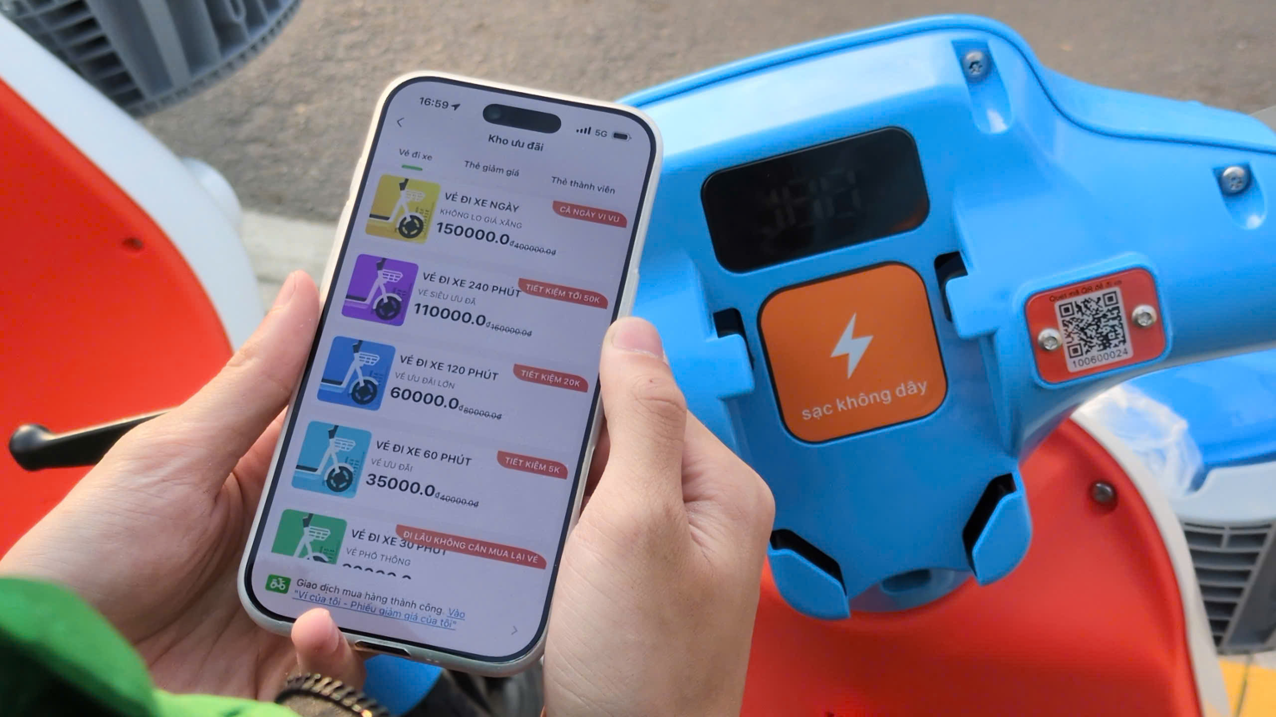 Người dân TP.HCM hào hứng trải nghiệm xe đạp điện công cộng- Ảnh 3. Người dân TP.HCM hào hứng trải nghiệm xe đạp điện công cộng- Ảnh 3.