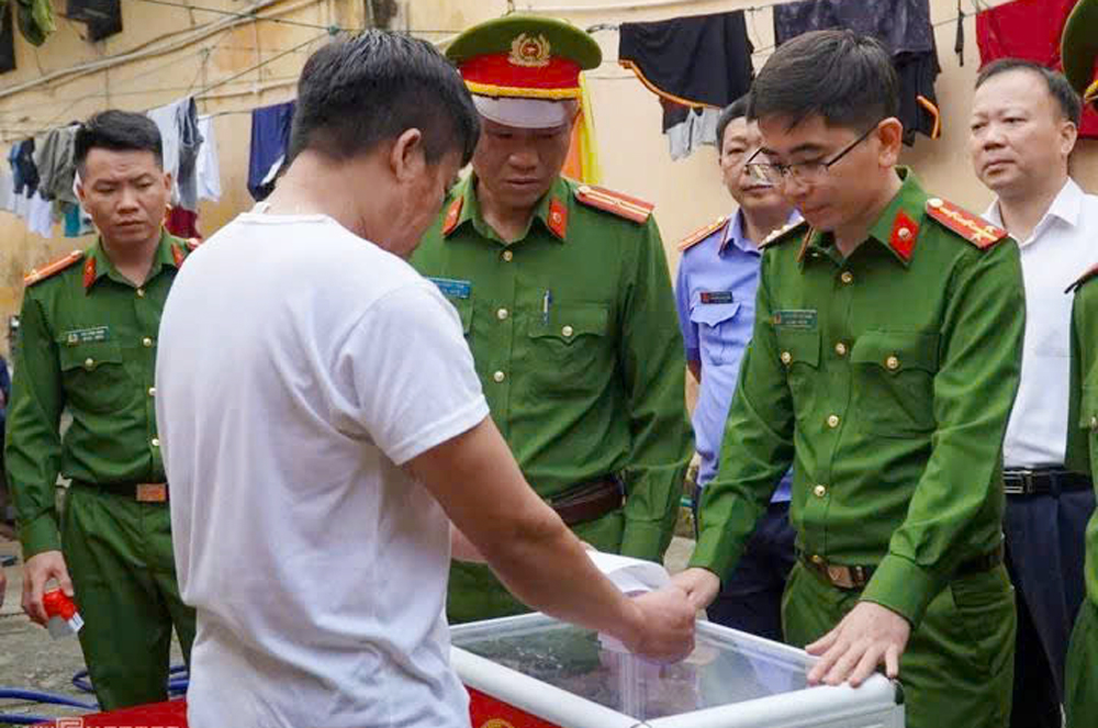 H&ograve;m phiếu bầu cử ở những nơi "đặc biệt" tại Thanh H&oacute;a- Ảnh 3.