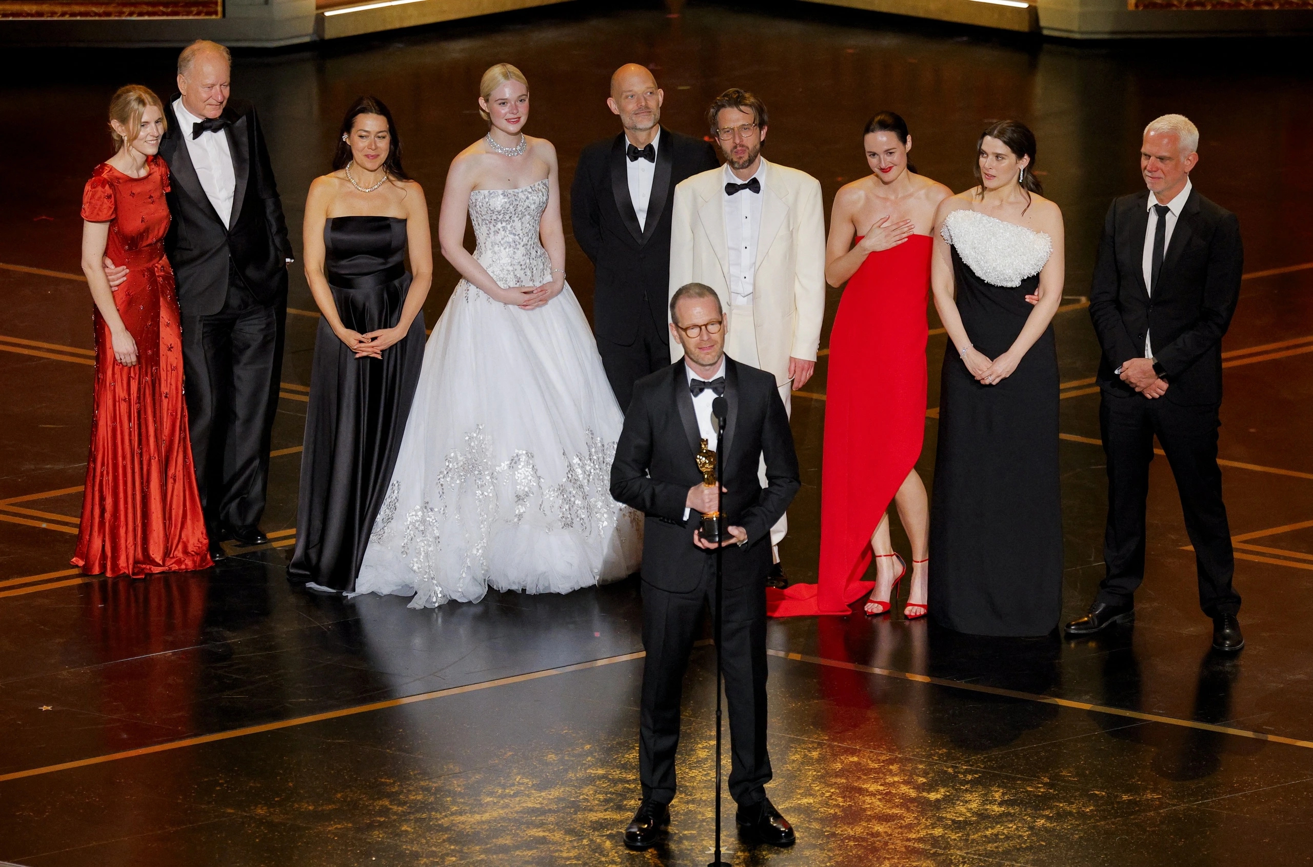 Kết quả Oscar 2026: Leonardo DiCaprio trắng tay dù "One battle after another" đại thắng- Ảnh 10. Kết quả Oscar 2026: Leonardo DiCaprio trắng tay dù "One battle after another" đại thắng- Ảnh 10.