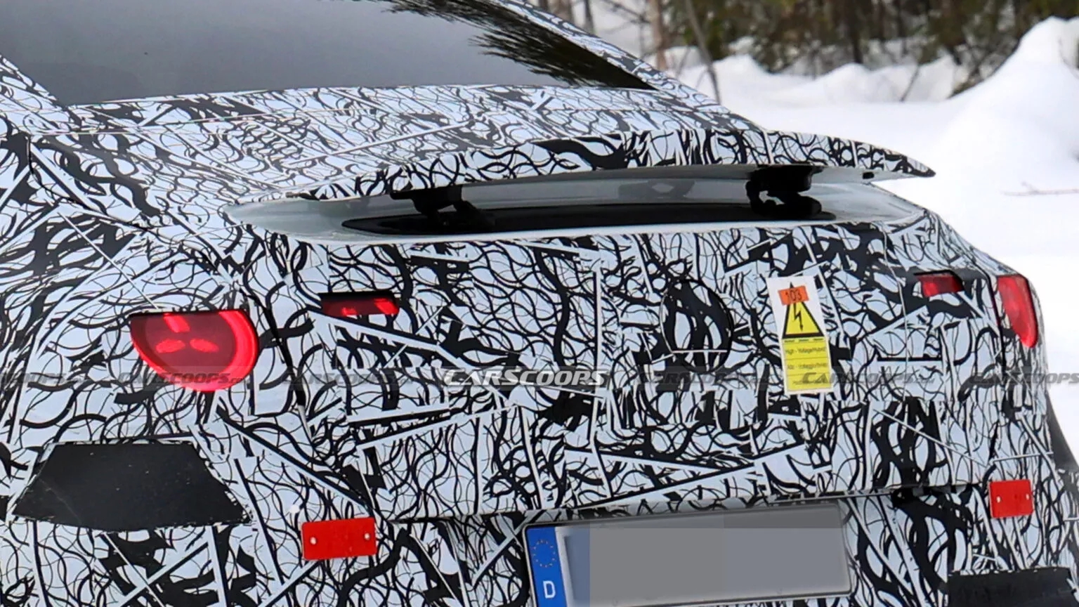 Rò rỉ hình ảnh C-Class EV trên đường thử- Ảnh 3. Rò rỉ hình ảnh C-Class EV trên đường thử- Ảnh 3.