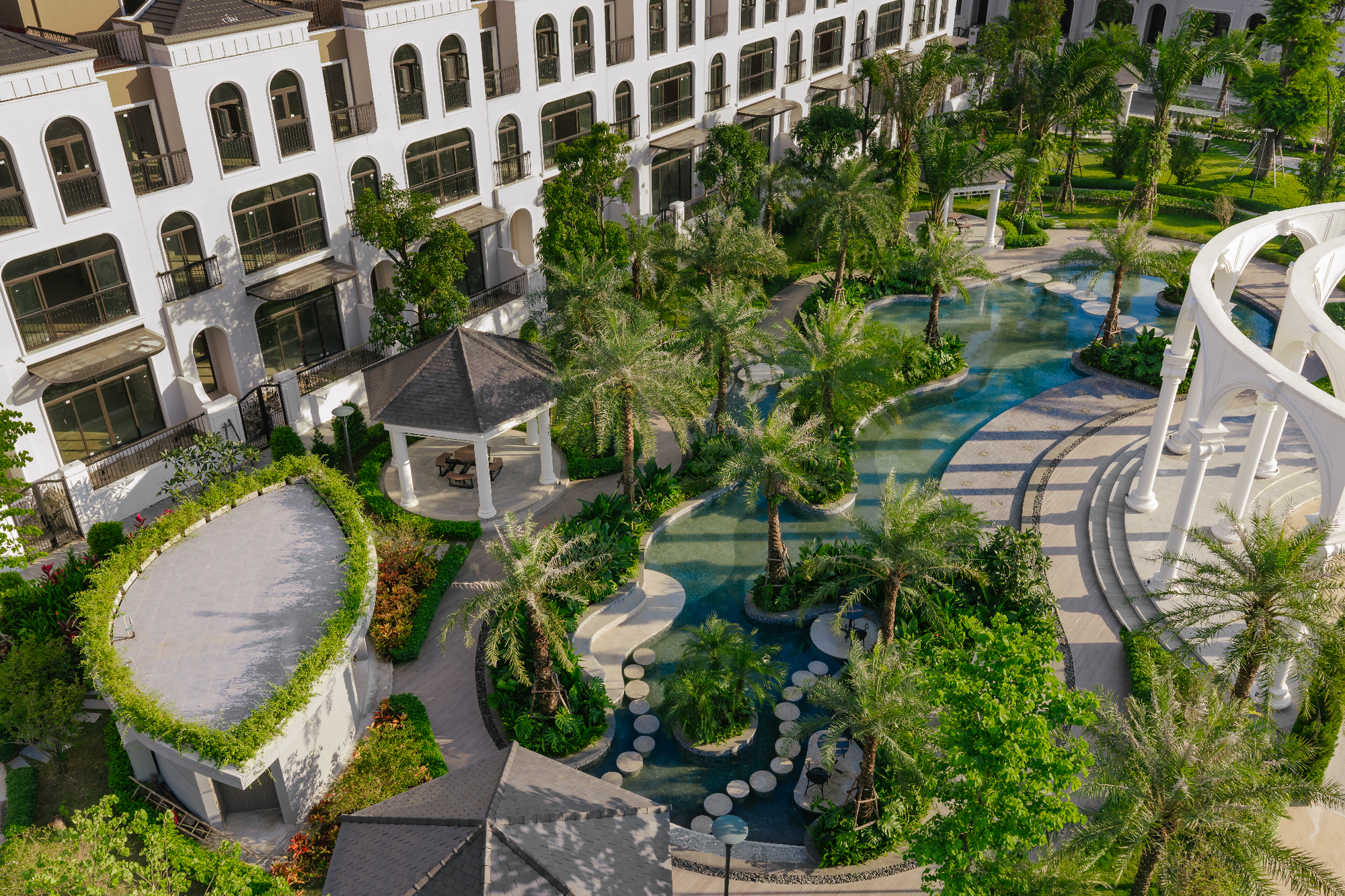 Biến động toàn cầu: Tài sản trú ẩn nào được giới đầu tư ưu tiên?- Ảnh 2.