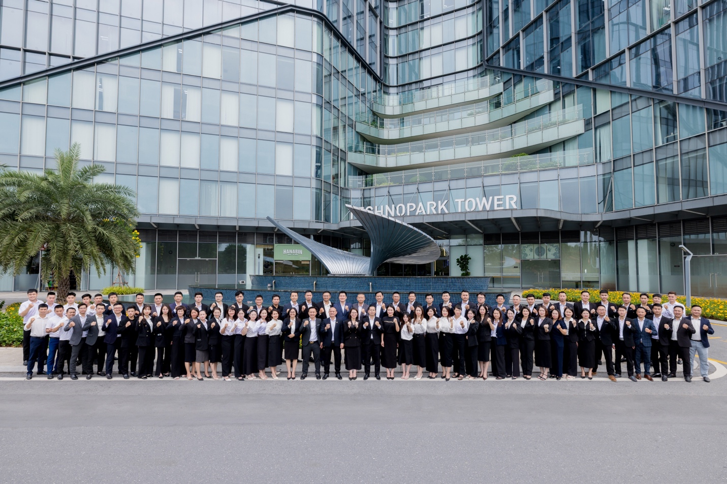 QueenLand Group trở thành Đại lý phân phối chiến lược dự án Vinhomes Hải Vân Bay- Ảnh 3.