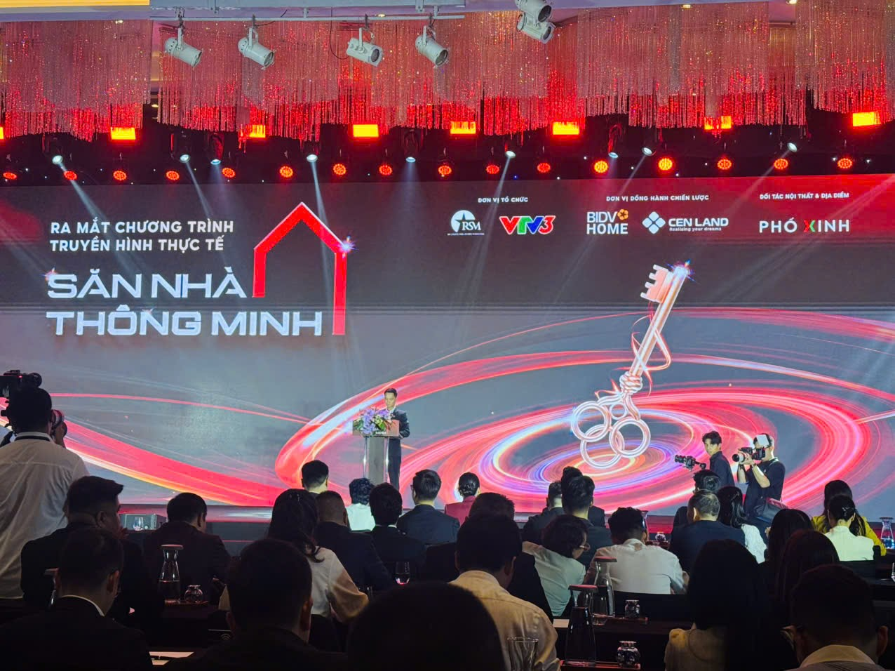 Săn nhà thông minh: Chương trình truyền hình thực tế đầu tiên về mua, thuê nhà- Ảnh 1.