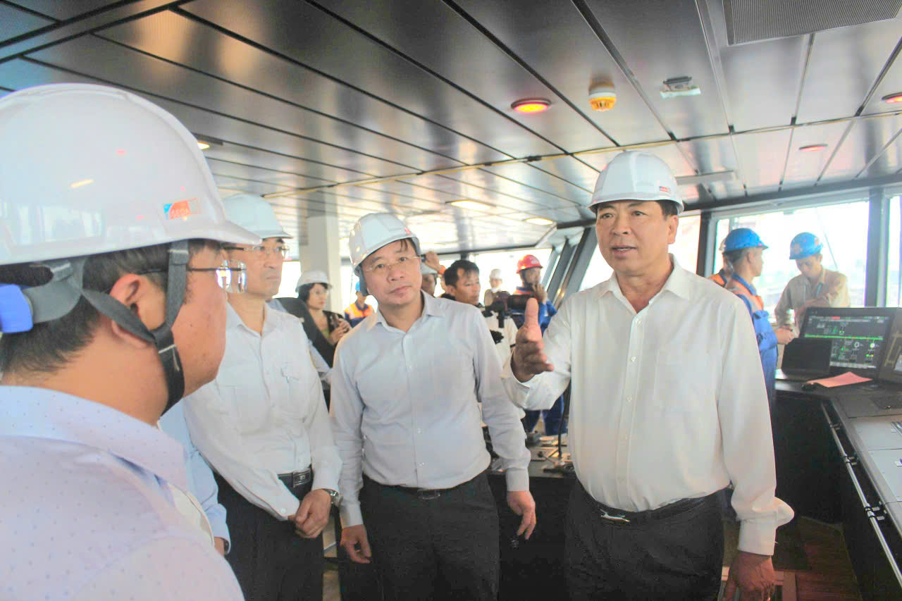 Bổ sung đường cao tốc nối sân bay Gia Bình với TP Hải Phòng và tỉnh Quảng Ninh- Ảnh 7. Bổ sung đường cao tốc nối sân bay Gia Bình với TP Hải Phòng và tỉnh Quảng Ninh- Ảnh 7.