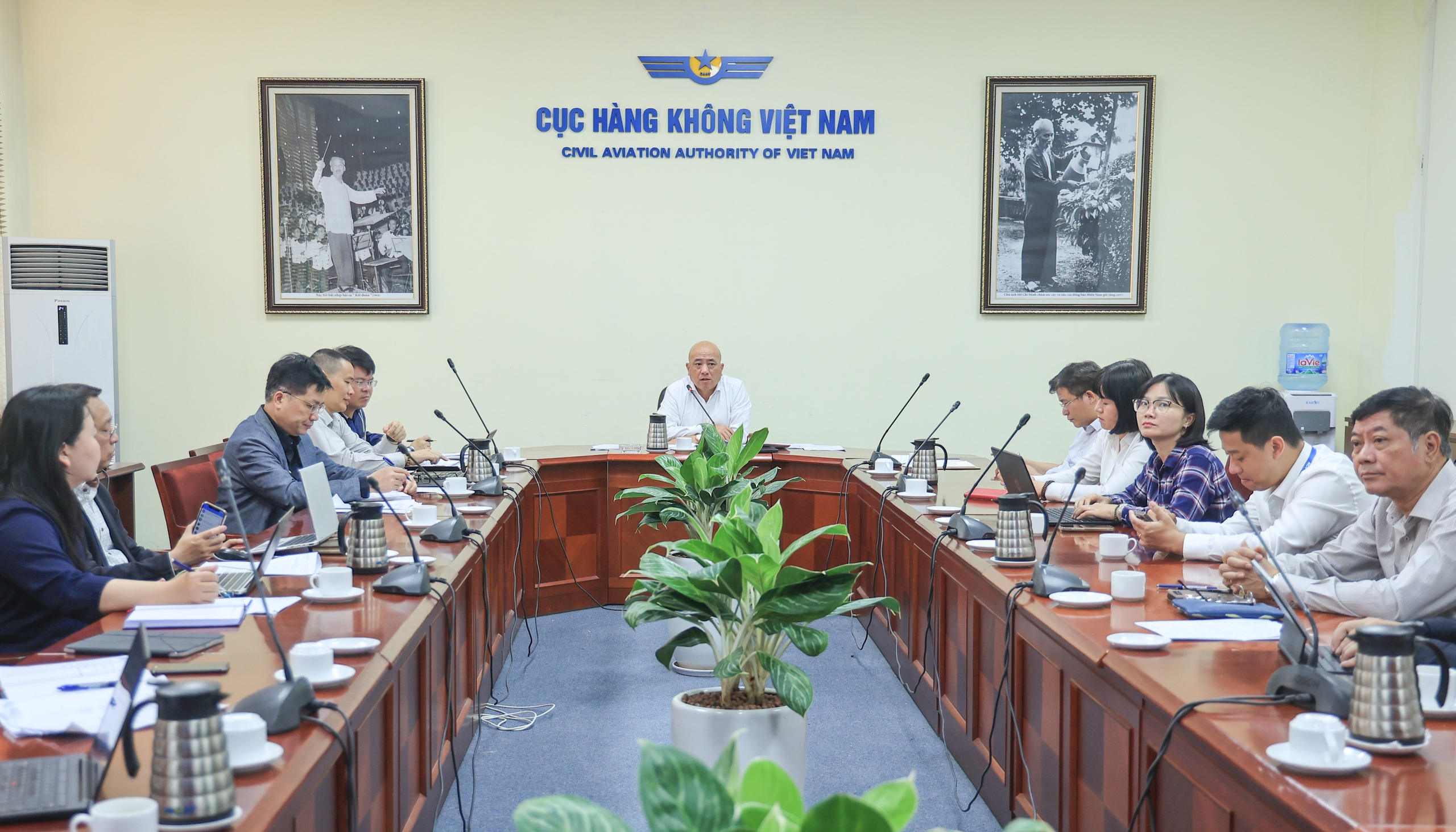 Cục Hàng không bàn giải pháp xử lý drone xâm nhập khu vực sân bay- Ảnh 1. Cục Hàng không bàn giải pháp xử lý drone xâm nhập khu vực sân bay- Ảnh 1.