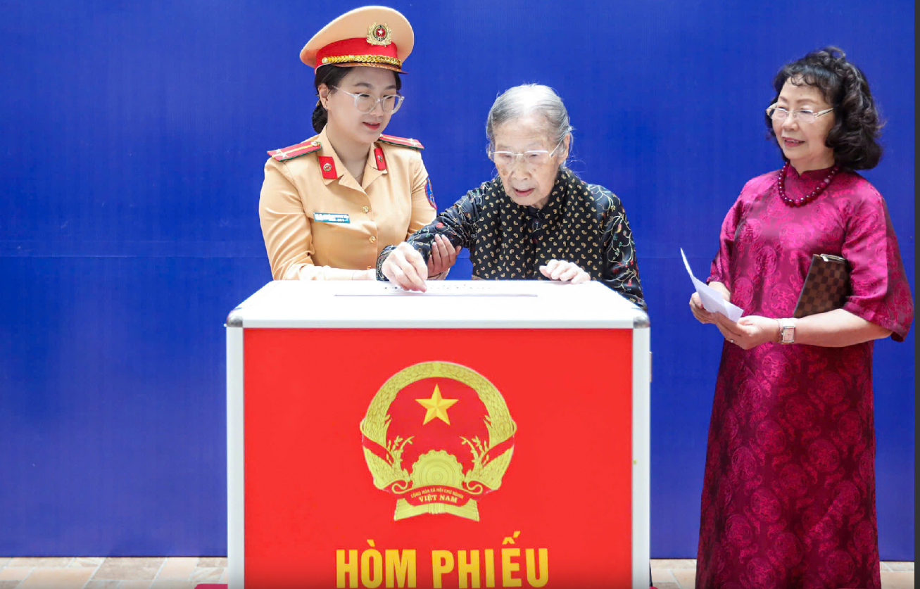 L&aacute; phiếu v&agrave; tr&aacute;ch nhiệm- Ảnh 1.