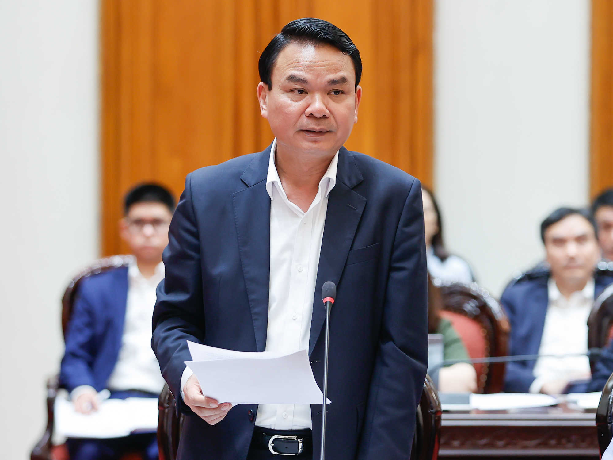 Thủ tướng Phạm Minh Ch&iacute;nh: Xăng dầu v&agrave; năng lượng cho sản xuất, ti&ecirc;u d&ugrave;ng được bảo đảm- Ảnh 4.