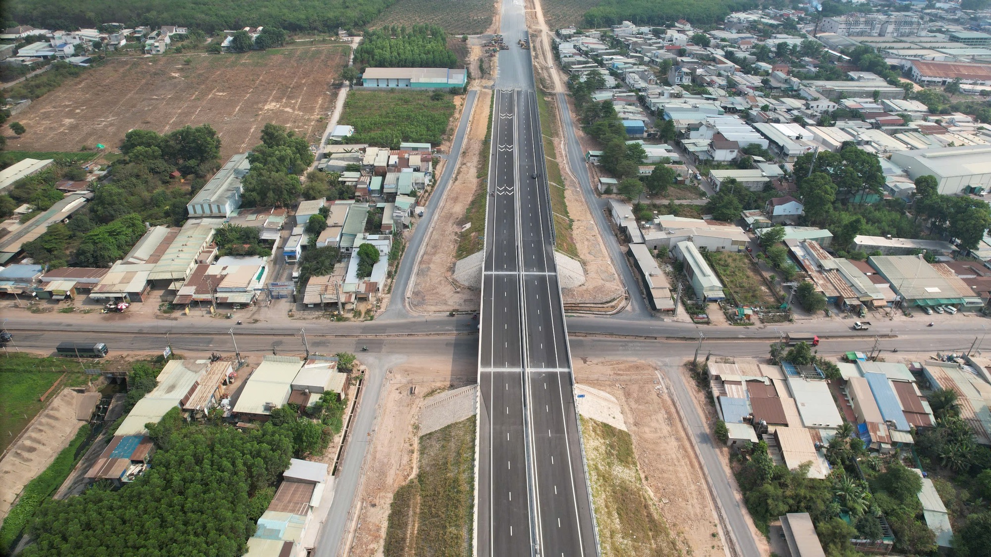 Đề xuất phương &aacute;n lưu th&ocirc;ng hợp l&yacute; để th&ocirc;ng xe cao tốc Bi&ecirc;n H&ograve;a - Vũng T&agrave;u trước 31/3- Ảnh 3.