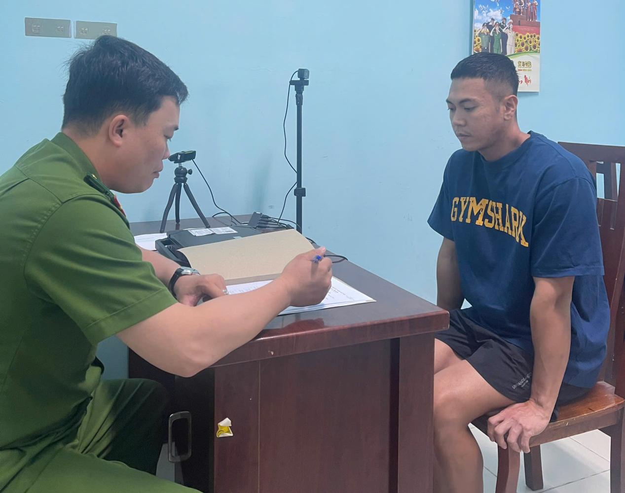 TP.HCM: C&ocirc;ng an điều tra nam thanh ni&ecirc;n đ&aacute;nh nữ shipper do bất đồng c&aacute;ch thức nhận h&agrave;ng- Ảnh 1.