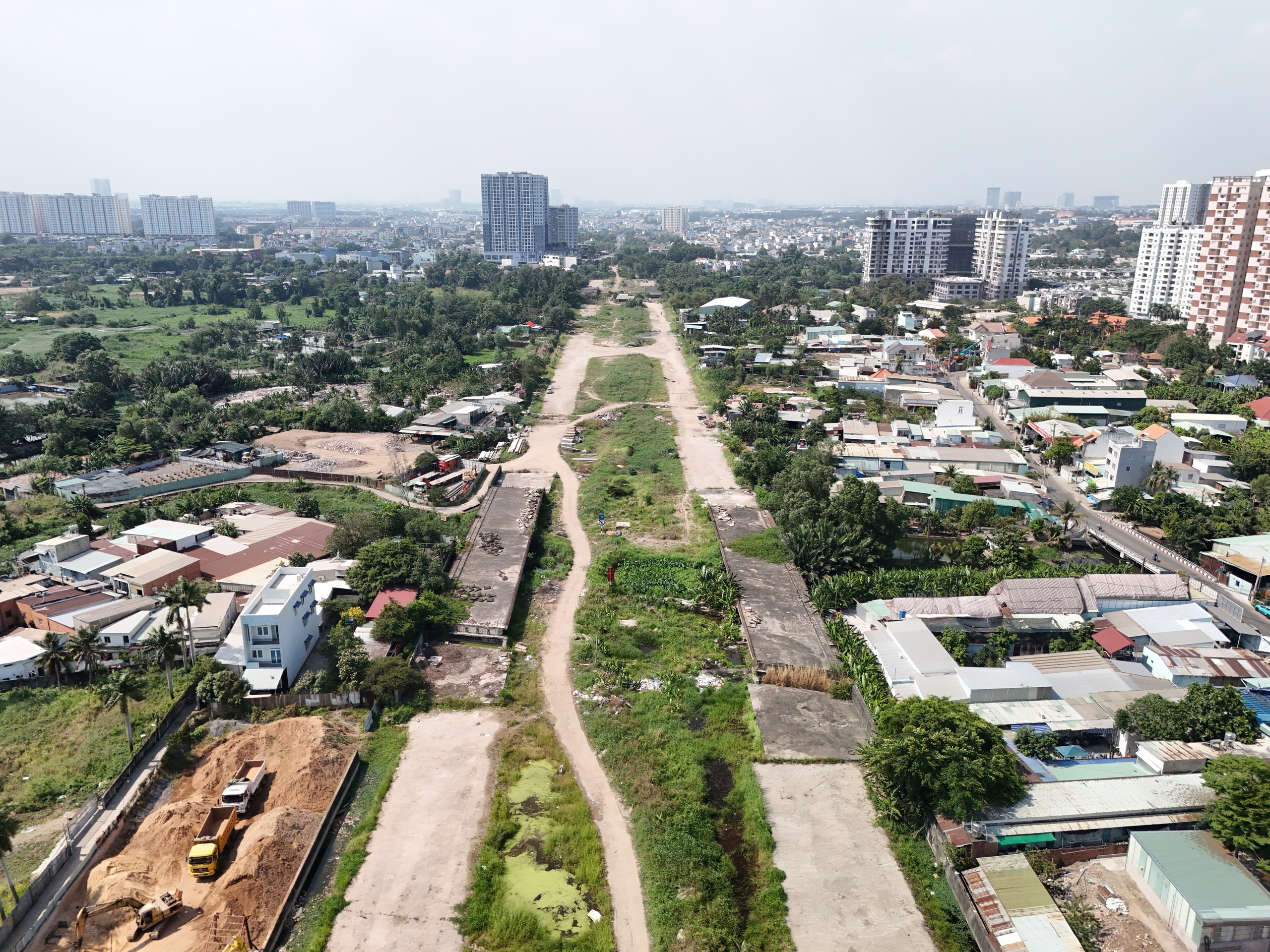 Gần 3km đường V&agrave;nh đai 2 TP.HCM hiện thi c&ocirc;ng ra sao sau 3 th&aacute;ng t&aacute;i khởi động?- Ảnh 2.