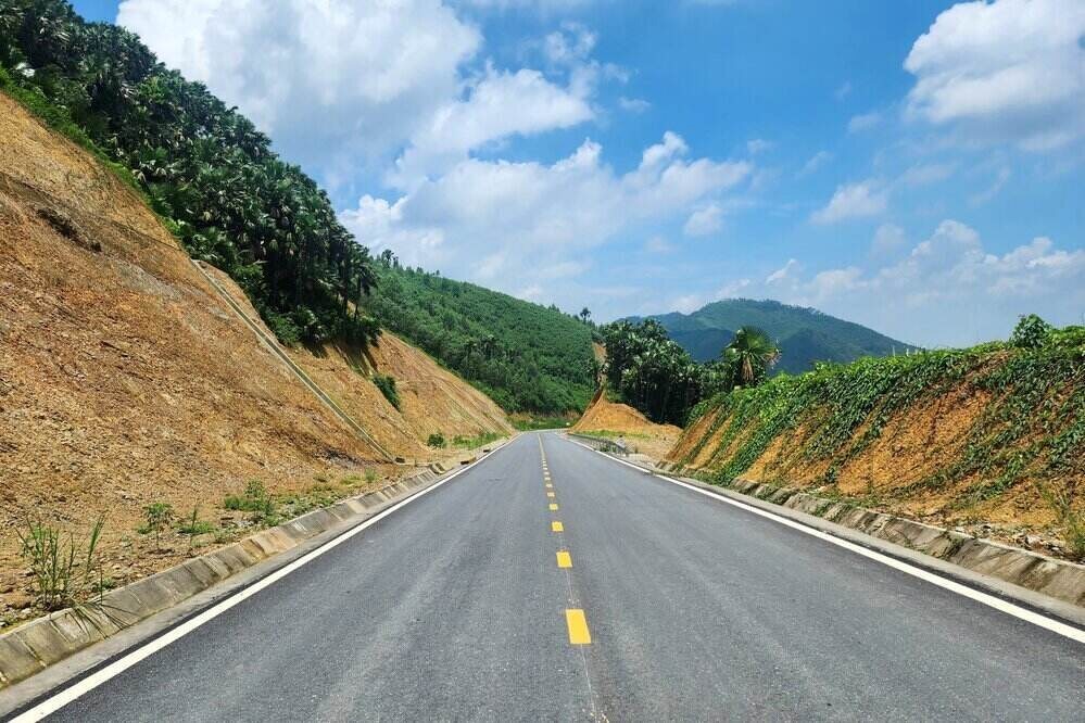 Ph&uacute; Thọ: Tăng tốc thi c&ocirc;ng, ho&agrave;n th&agrave;nh đường giao th&ocirc;ng li&ecirc;n v&ugrave;ng trong th&aacute;ng 6- Ảnh 1.