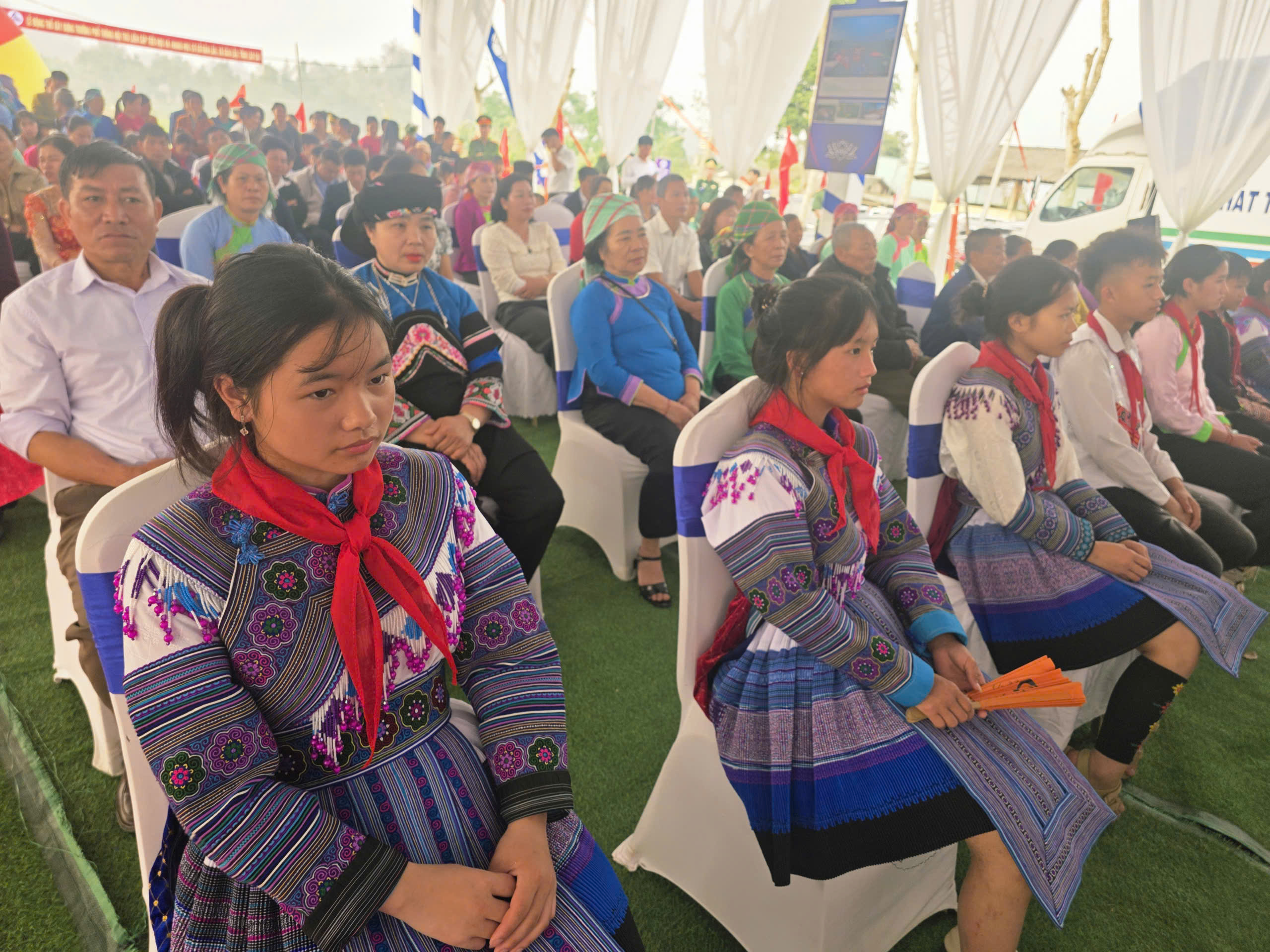 Nhiều tỉnh khởi c&ocirc;ng trường phổ th&ocirc;ng nội tr&uacute; cho c&aacute;c x&atilde; bi&ecirc;n giới - Ảnh 4.