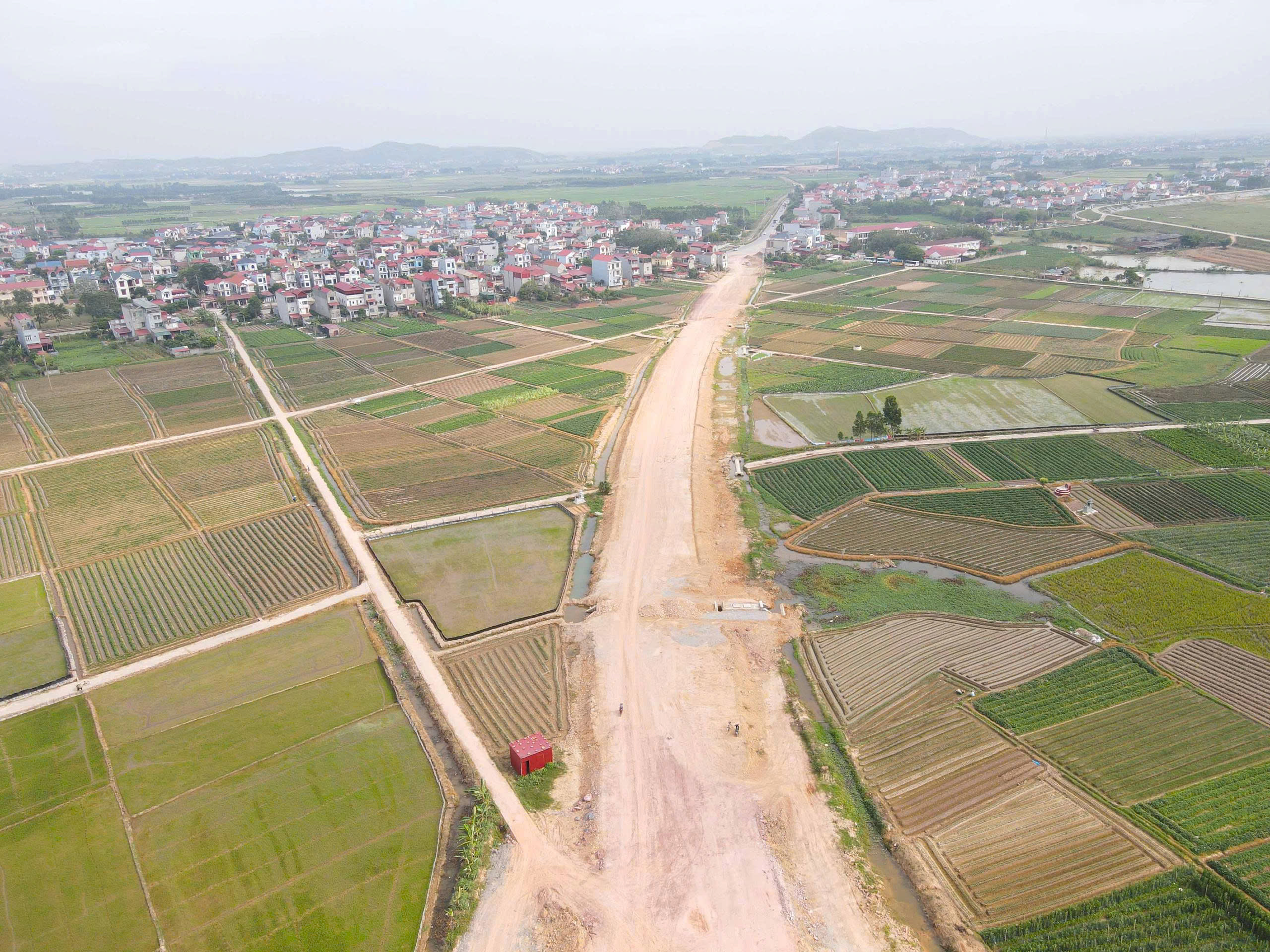 Cận cảnh cầu Cẩm L&yacute; sắp ho&agrave;n th&agrave;nh, gi&uacute;p t&aacute;ch đường bộ với đường sắt tại Bắc Ninh- Ảnh 5.