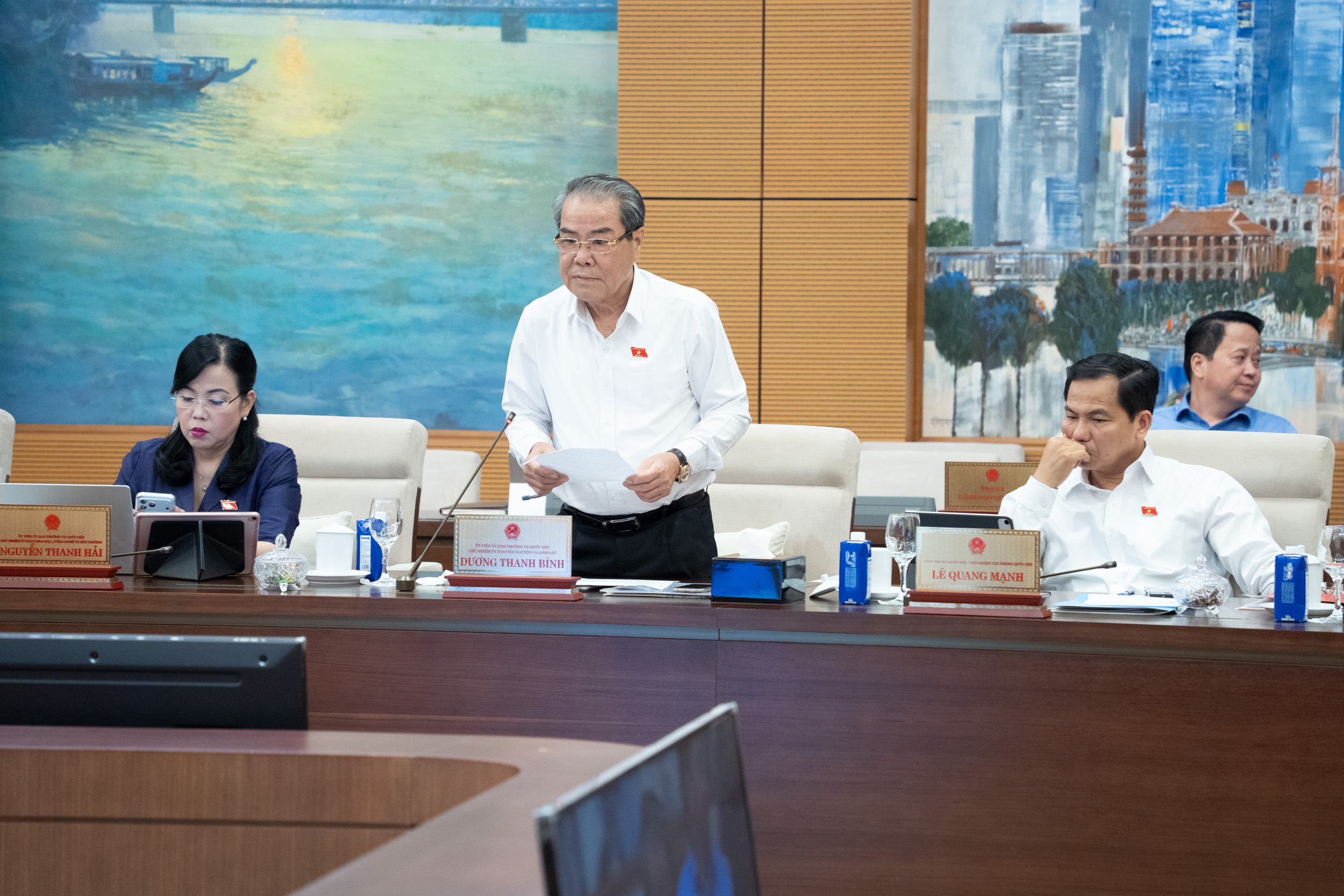 "Dù có thưởng Tết, sức mua giảm do giá cả tăng cao"- Ảnh 1. "Dù có thưởng Tết, sức mua giảm do giá cả tăng cao"- Ảnh 1.