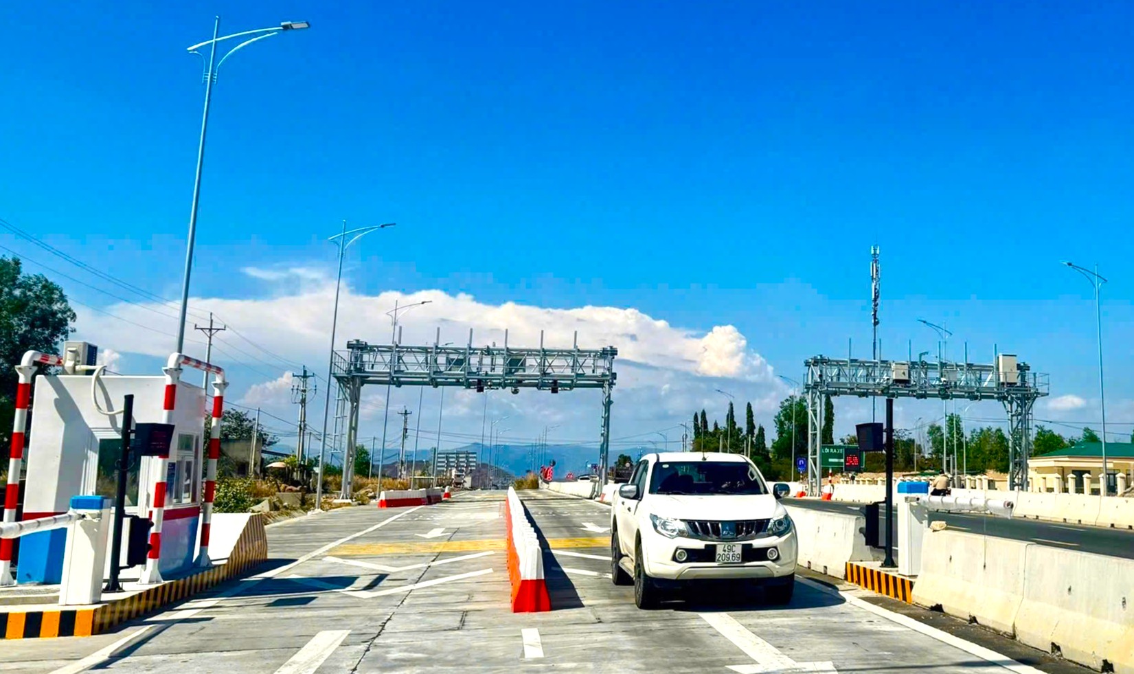 Mô hình thu phí 5 tuyến cao tốc Bắc - Nam có gì mới?- Ảnh 1. Mô hình thu phí 5 tuyến cao tốc Bắc - Nam có gì mới?- Ảnh 1.