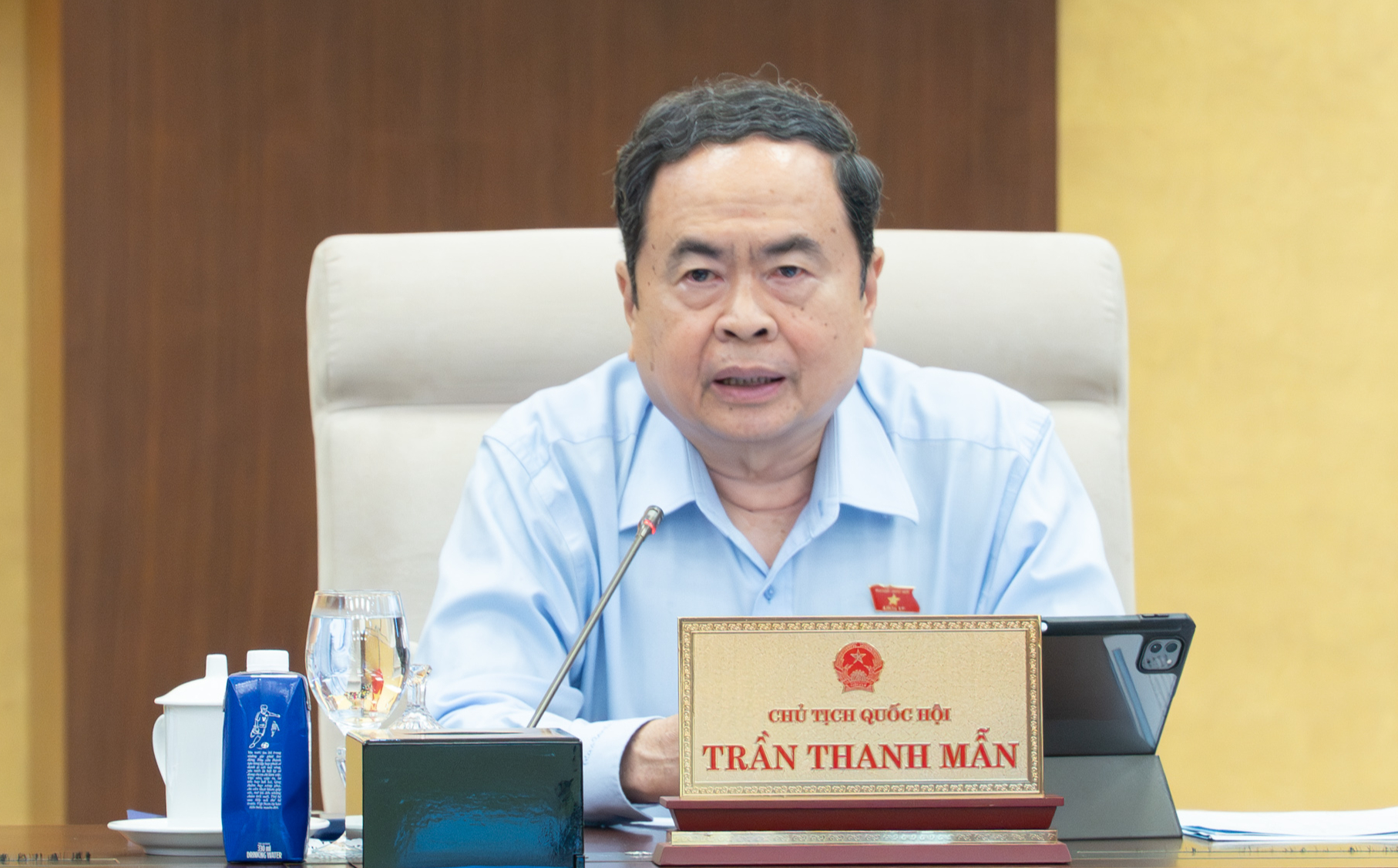 Chủ tịch Quốc hội: Tránh tình trạng công khai thông tin người dân vẫn khó tiếp cận- Ảnh 4.