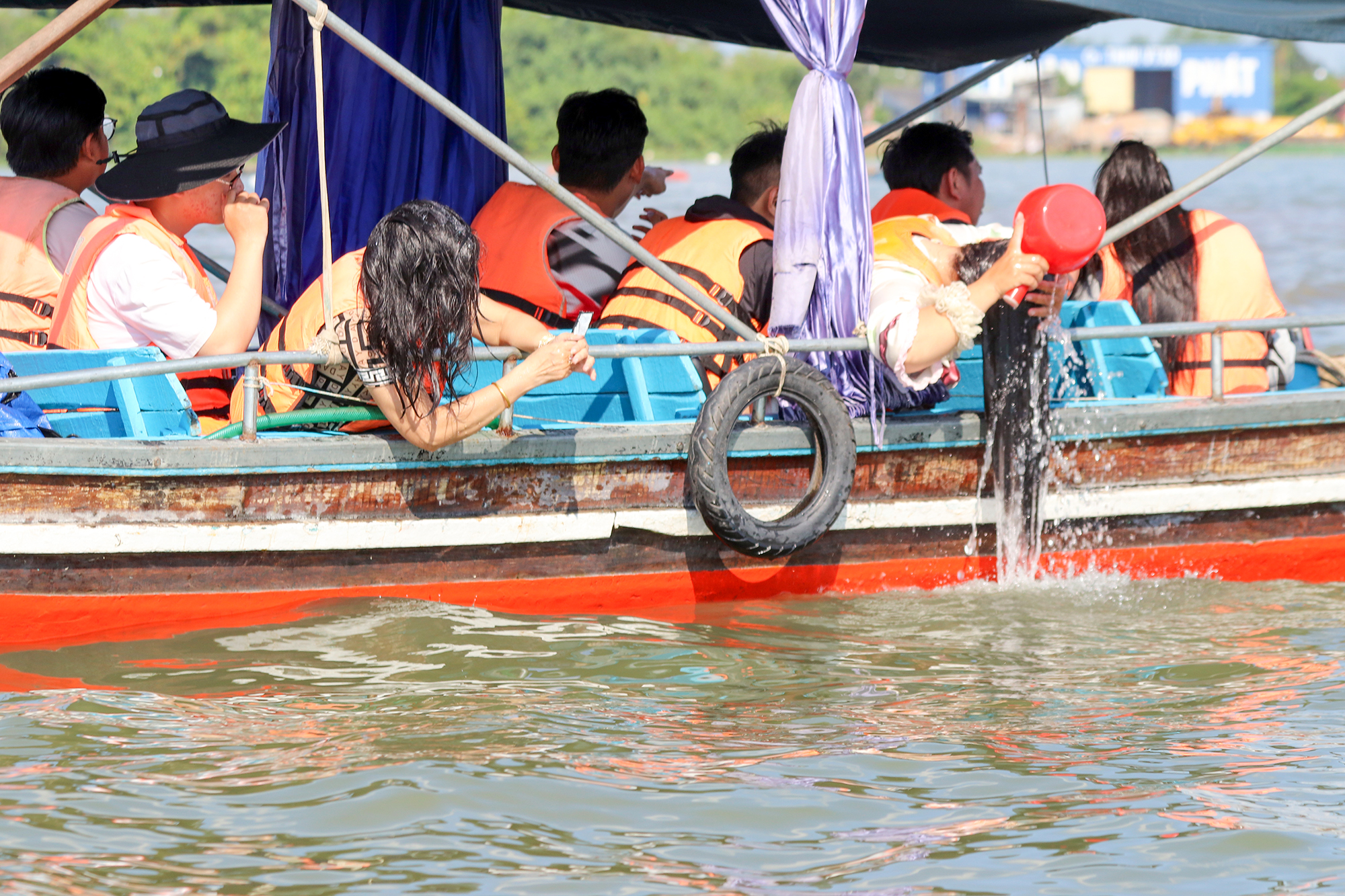 Cần Thơ: Đặc sắc lễ hội tống &ocirc;n hơn 100 năm ở X&oacute;m Ch&agrave;i- Ảnh 6.