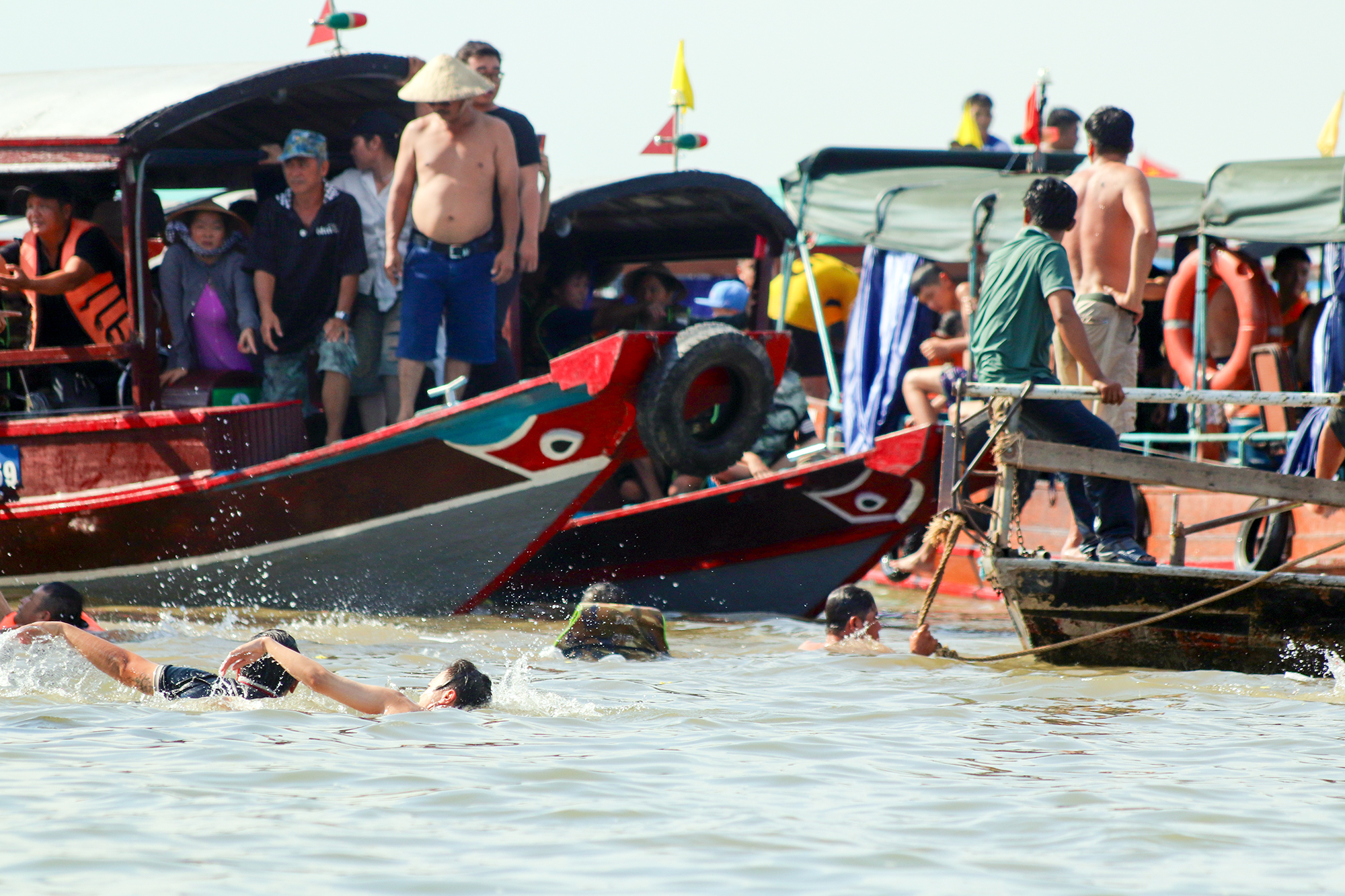 Cần Thơ: Đặc sắc lễ hội tống &ocirc;n hơn 100 năm ở X&oacute;m Ch&agrave;i- Ảnh 5.