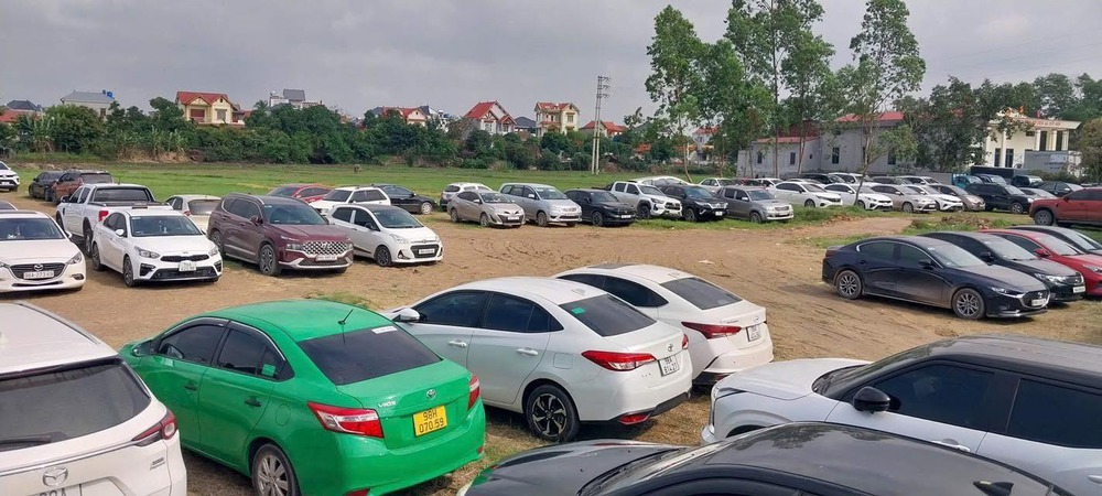 Bắc Ninh: Ch&iacute;nh quyền x&atilde; n&oacute;i g&igrave; về giải b&oacute;ng đ&aacute; hội l&agrave;ng c&oacute; nhiều cầu thủ nước ngo&agrave;i?- Ảnh 5.