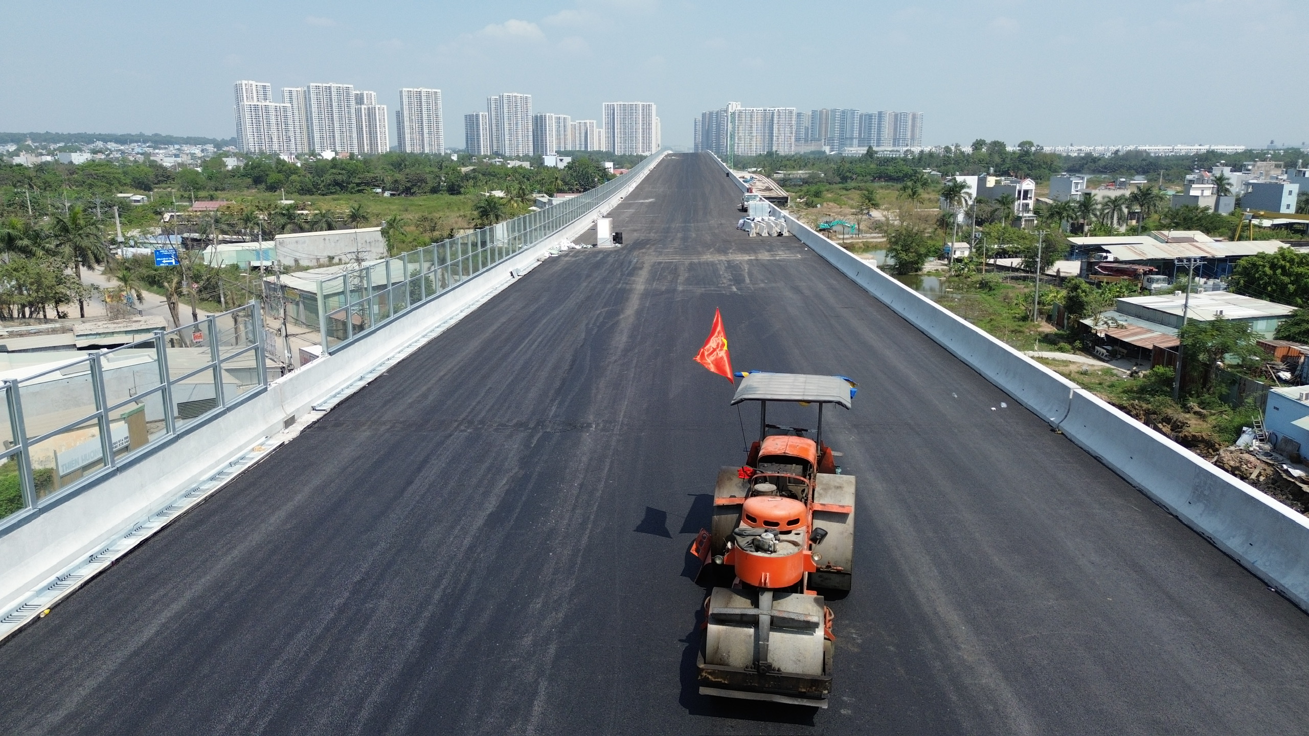 Tăng tốc đầu tư hạ tầng: TP.HCM dồn lực cho các công trình giao thông trọng điểm- Ảnh 1. Tăng tốc đầu tư hạ tầng: TP.HCM dồn lực cho các công trình giao thông trọng điểm- Ảnh 1.