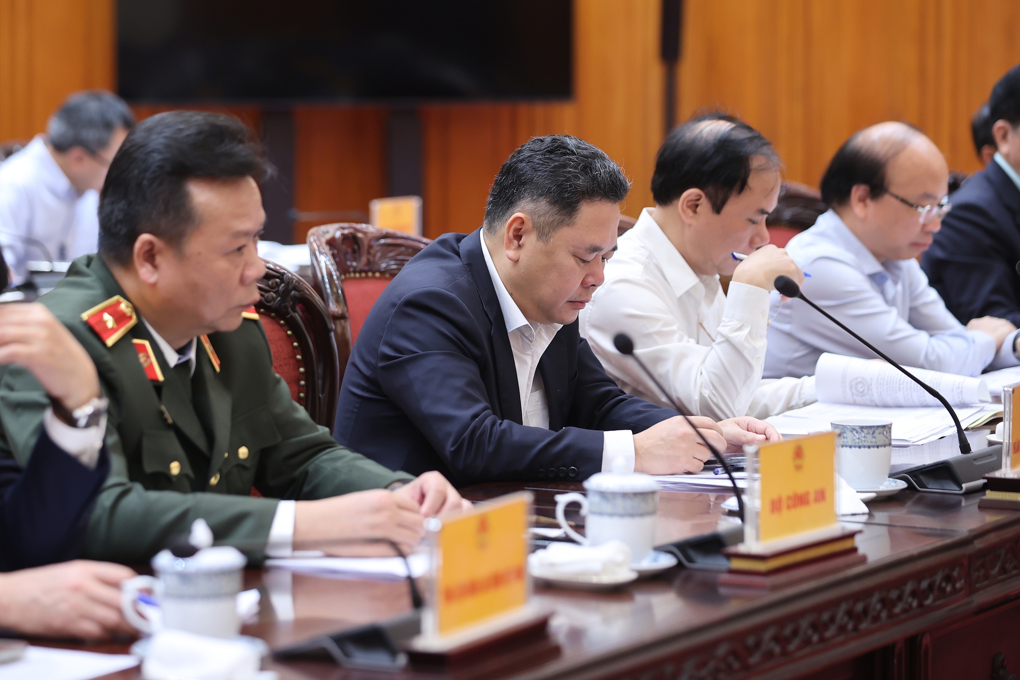 Thủ tướng: Đề xuất ứng ng&acirc;n s&aacute;ch Nh&agrave; nước hỗ trợ Quỹ b&igrave;nh ổn gi&aacute; xăng dầu- Ảnh 3.