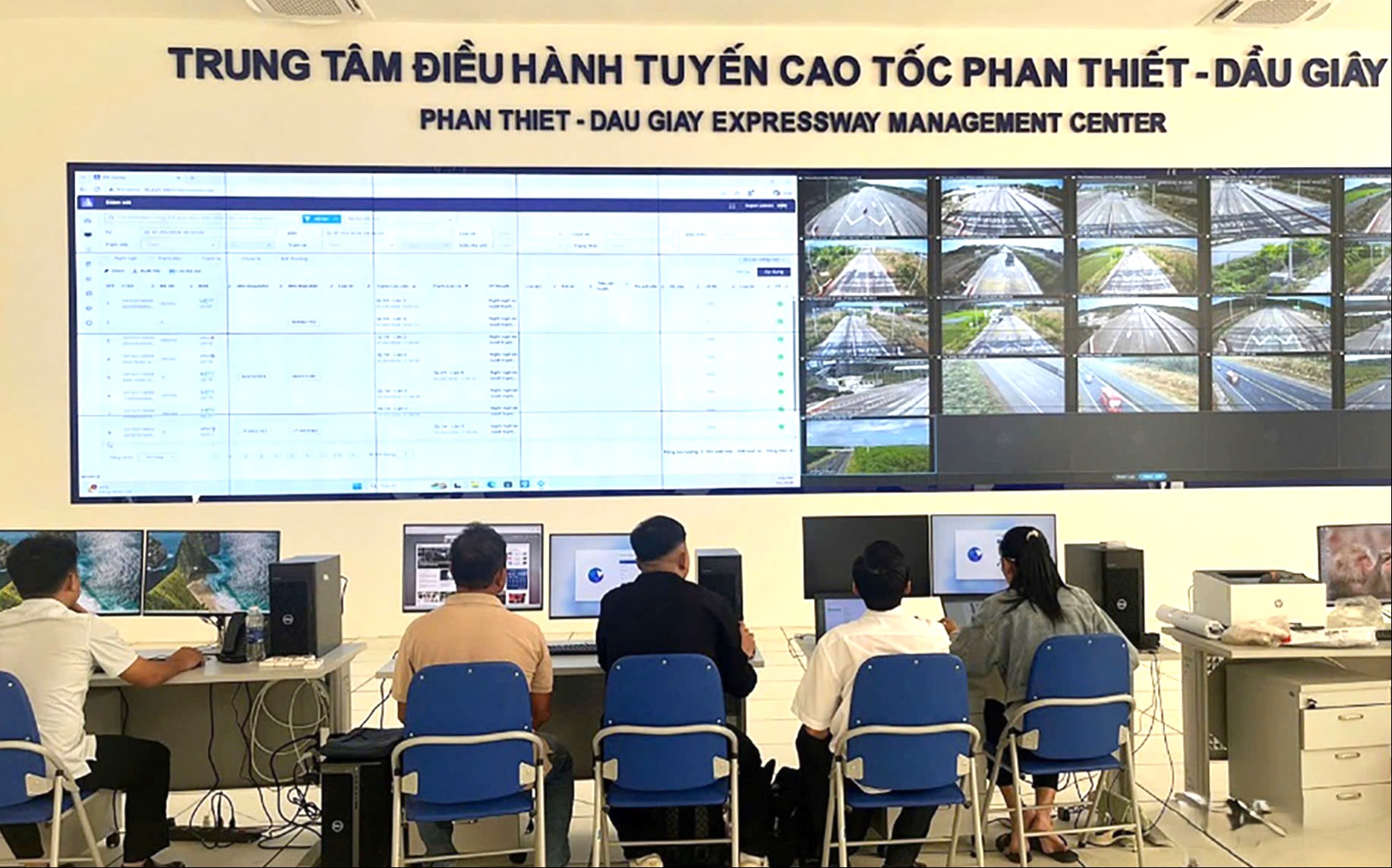Ng&agrave;y đầu thu ph&iacute; 5 tuyến cao tốc Bắc - Nam: Giao th&ocirc;ng an to&agrave;n, th&ocirc;ng suốt- Ảnh 2.